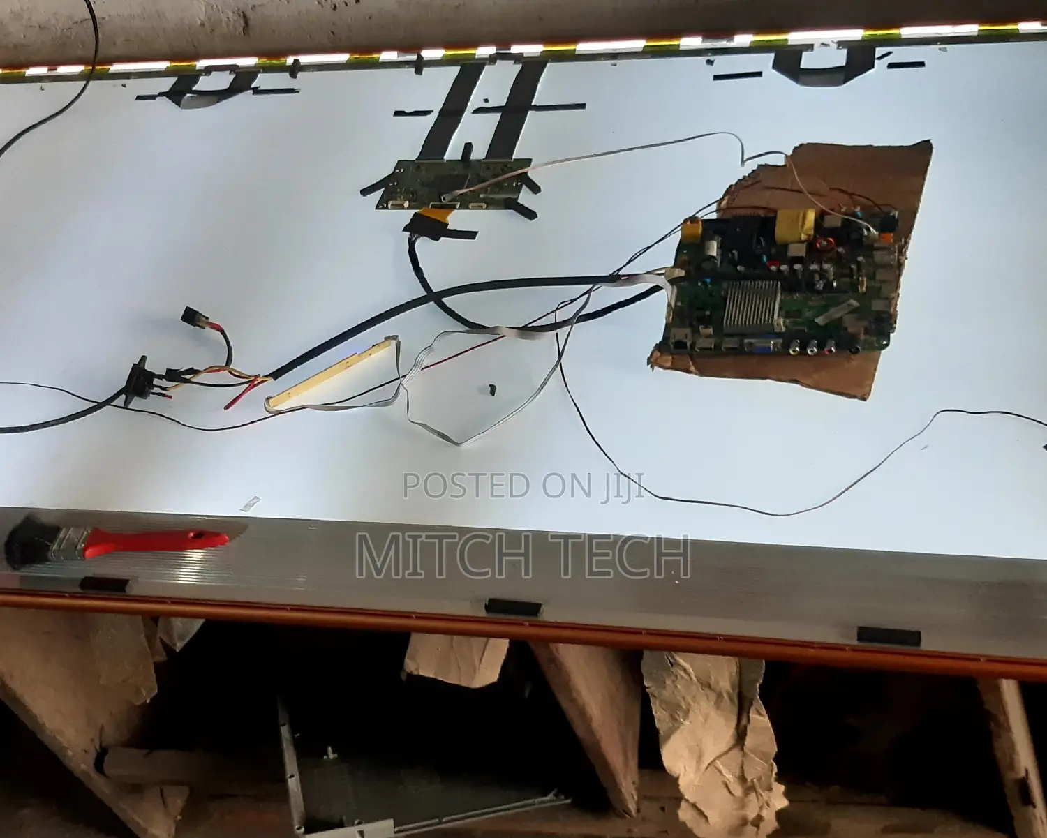 Brum Smart TV 65 Inches Repair