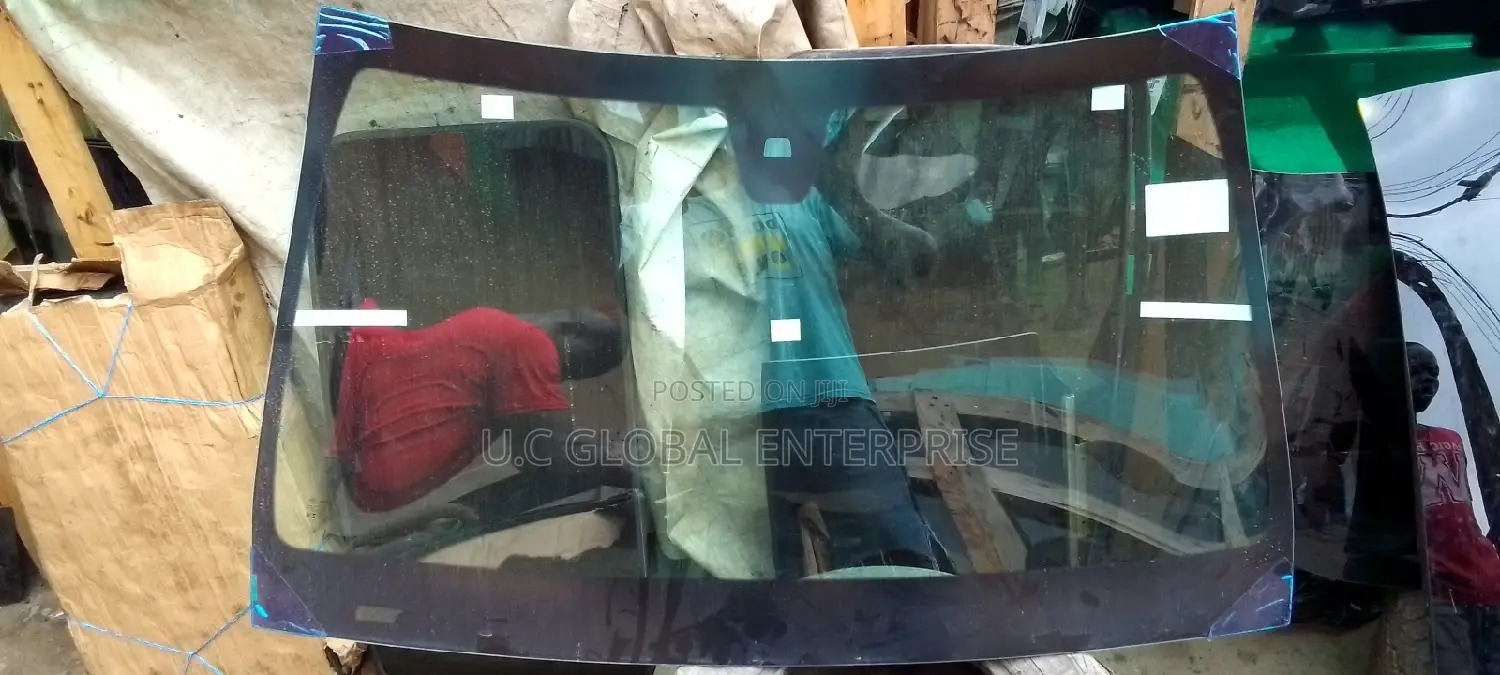 Dm for Front Windscreen Mercedes Benz C300 Available Now