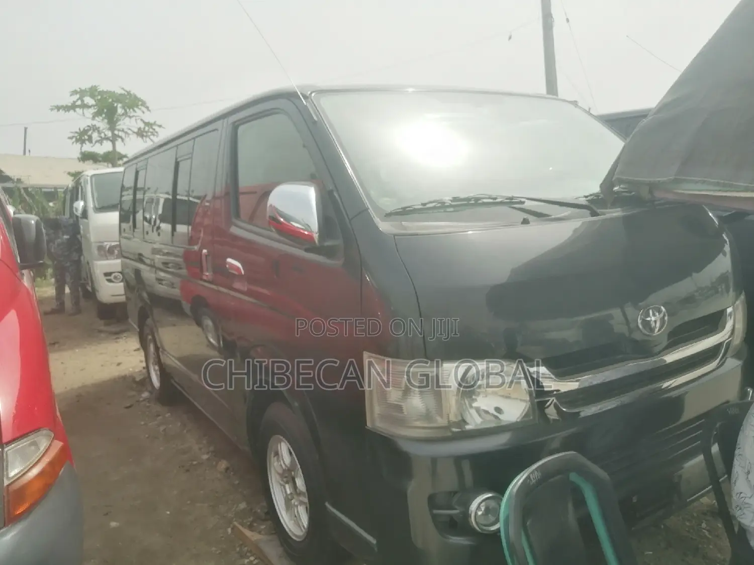 Toyota HiAce 2010 Black