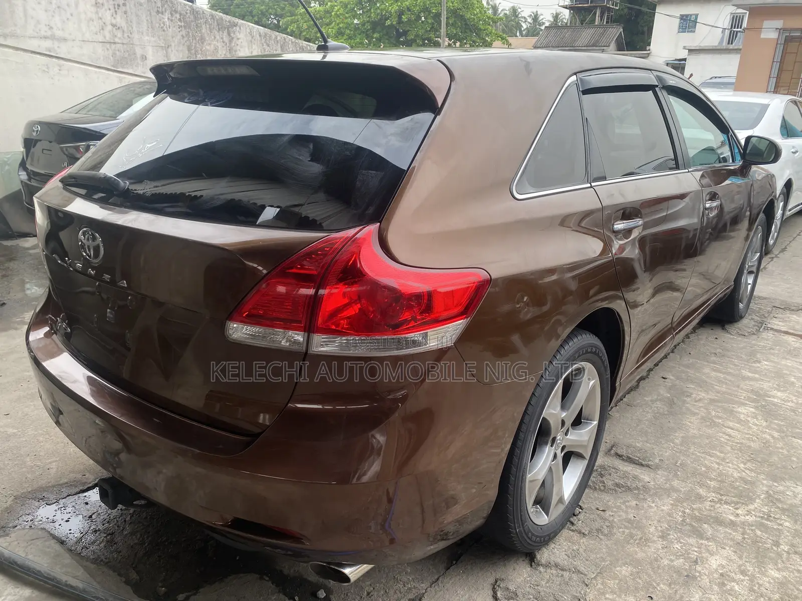 Toyota Venza AWD 2012 Brown