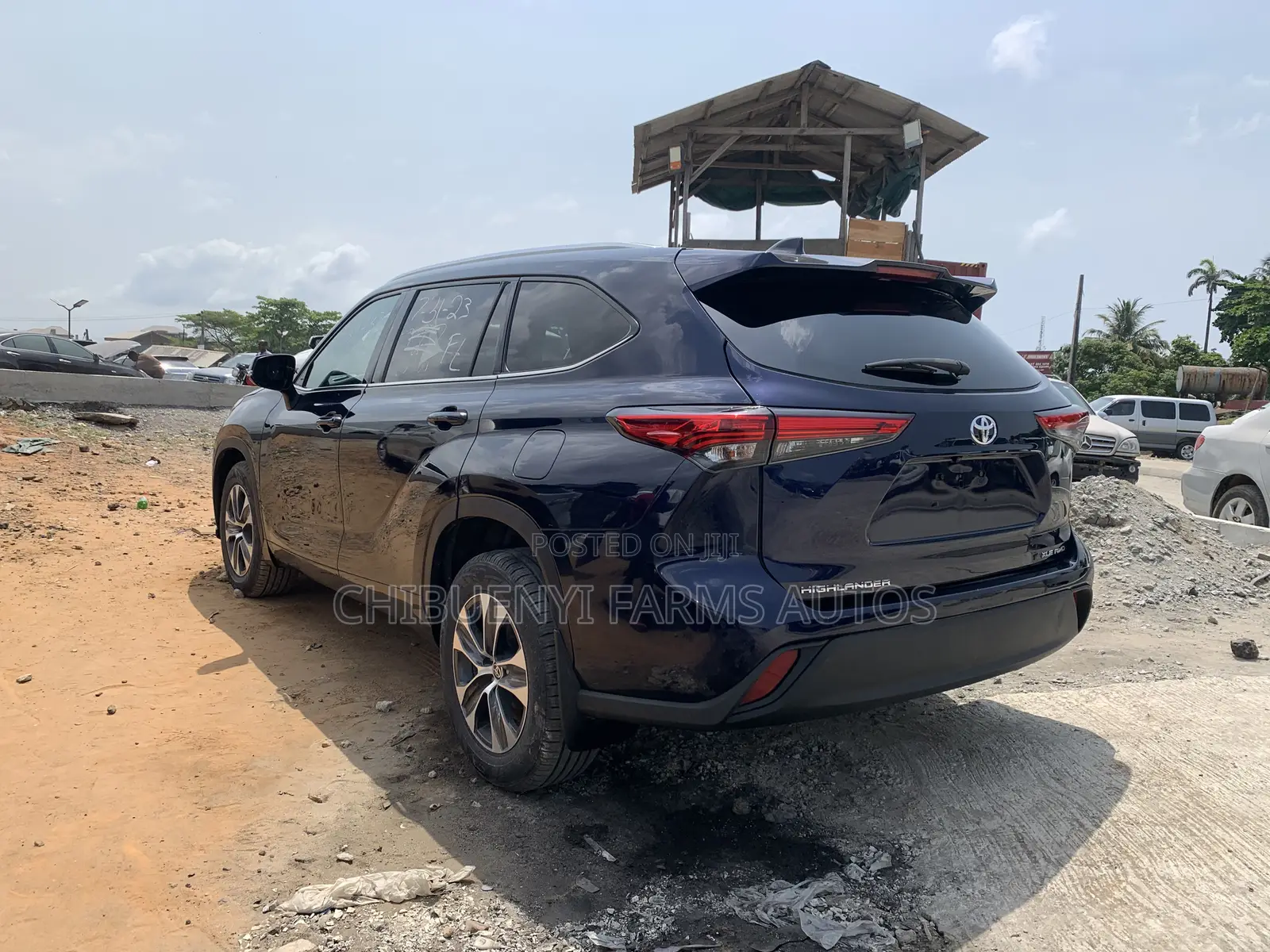 Toyota Highlander XLE 2021 Blue