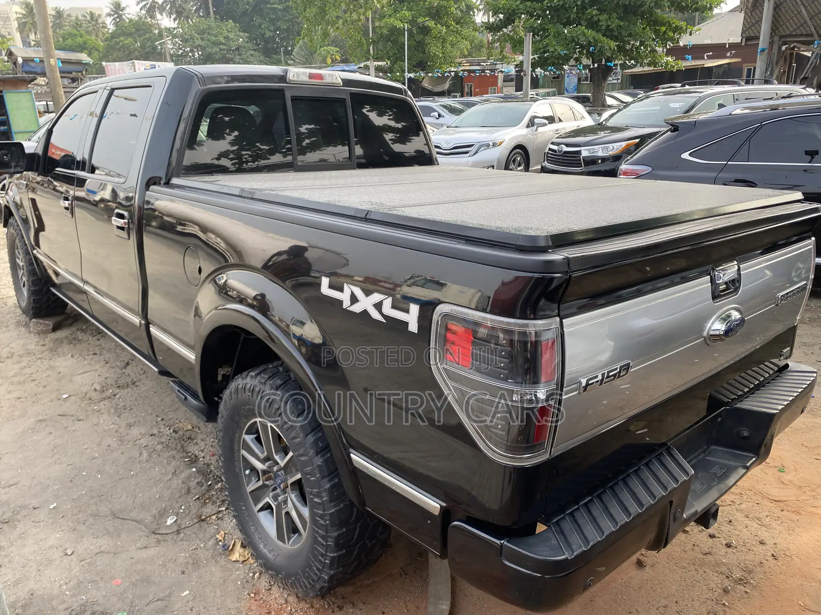 Ford F-150 Platinum 2010 Black
