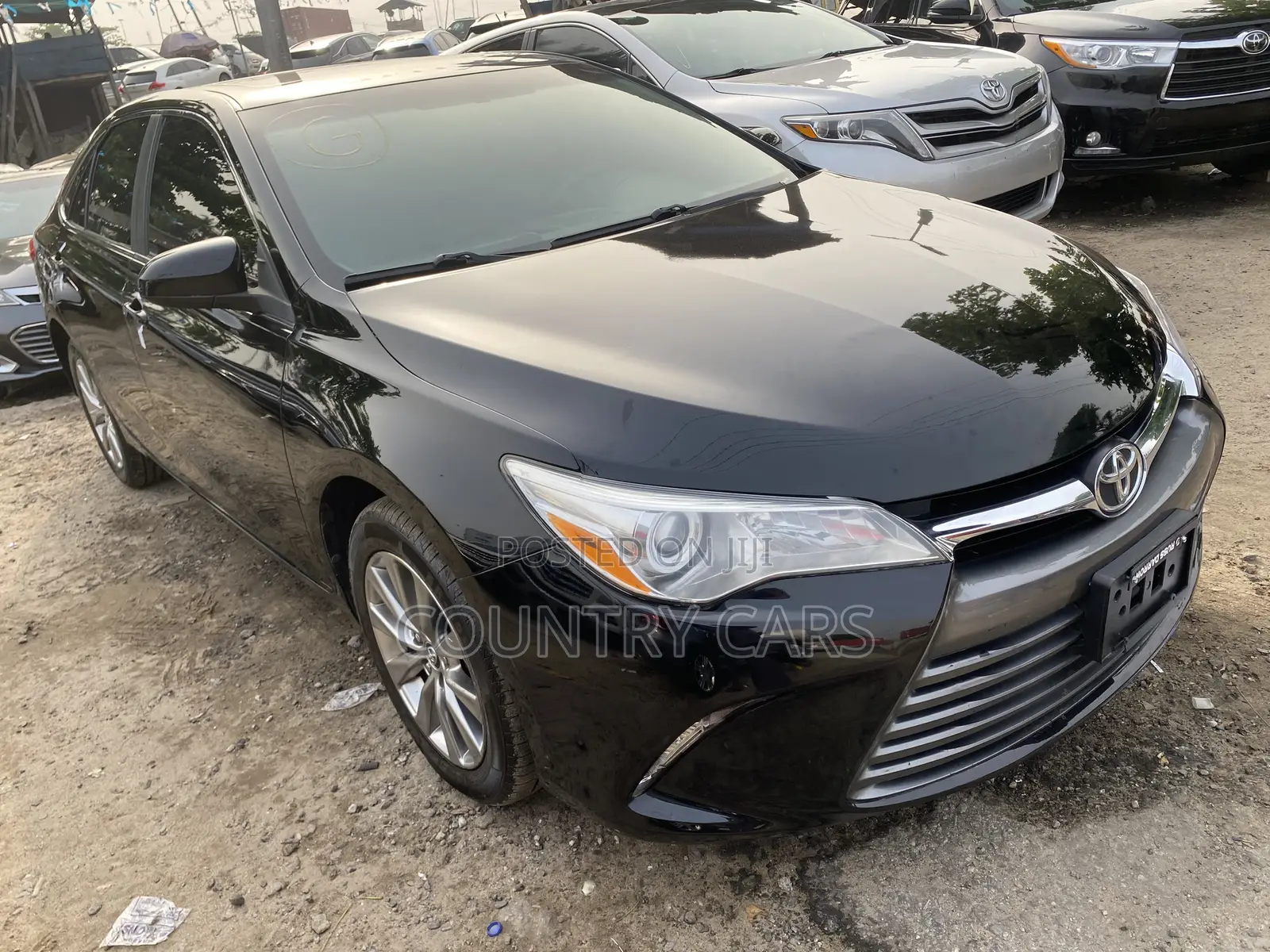 Toyota Camry 2016 Black