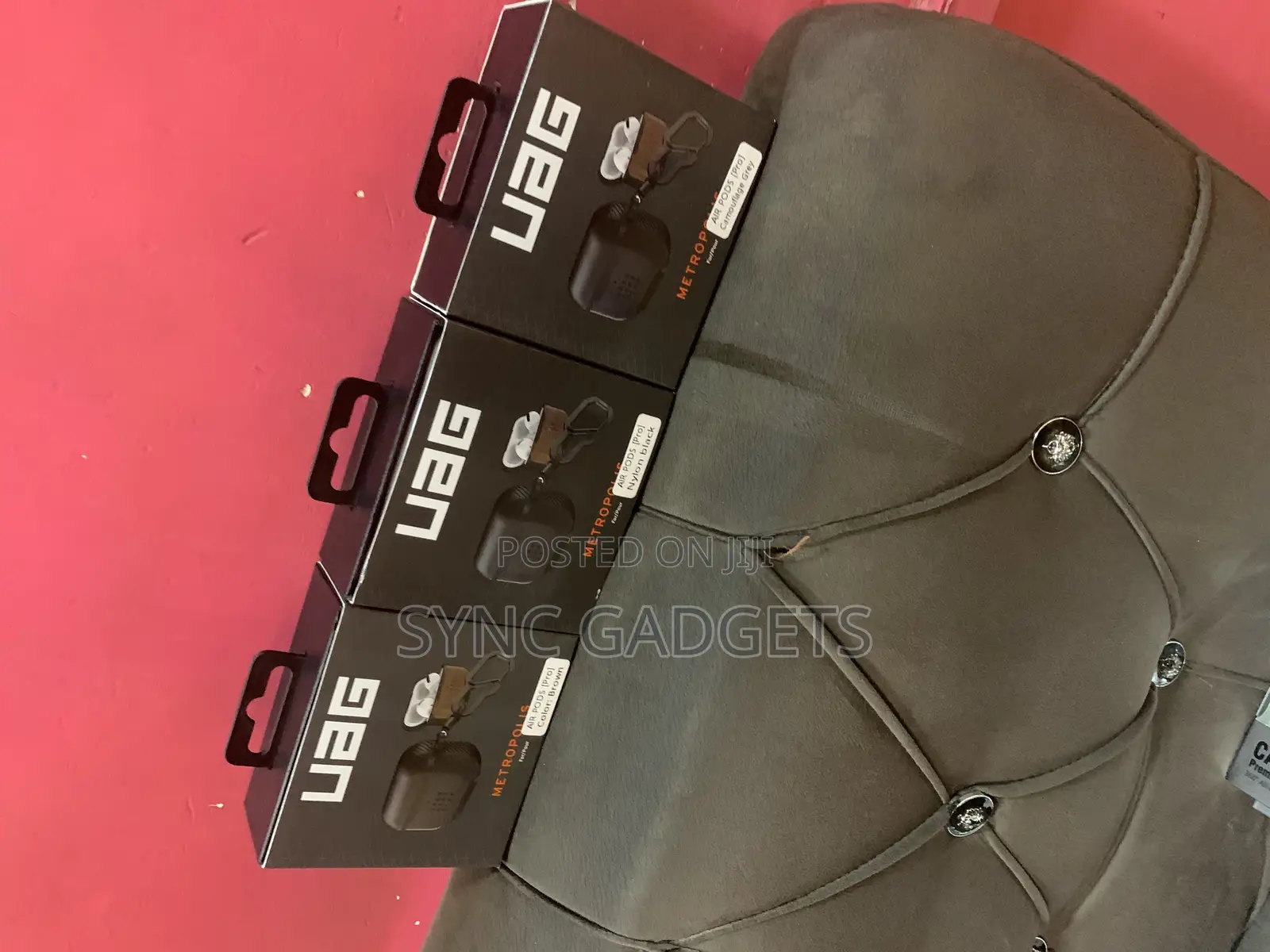 UAG Metropolis Airpod Case