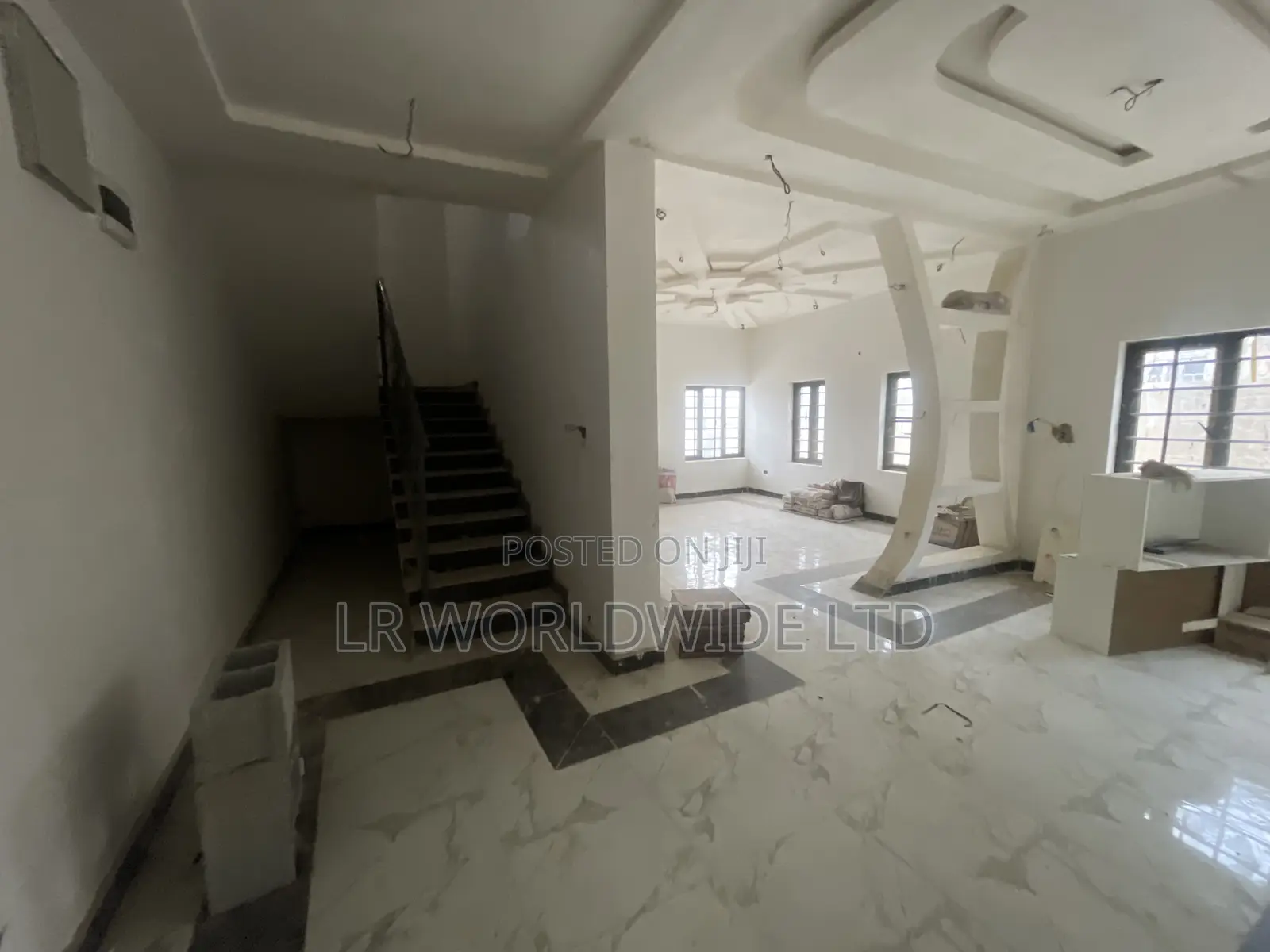 5bdrm Duplex in Garki 2 for sale