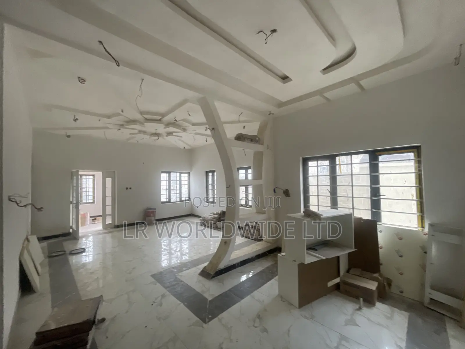 5bdrm Duplex in Garki 2 for sale
