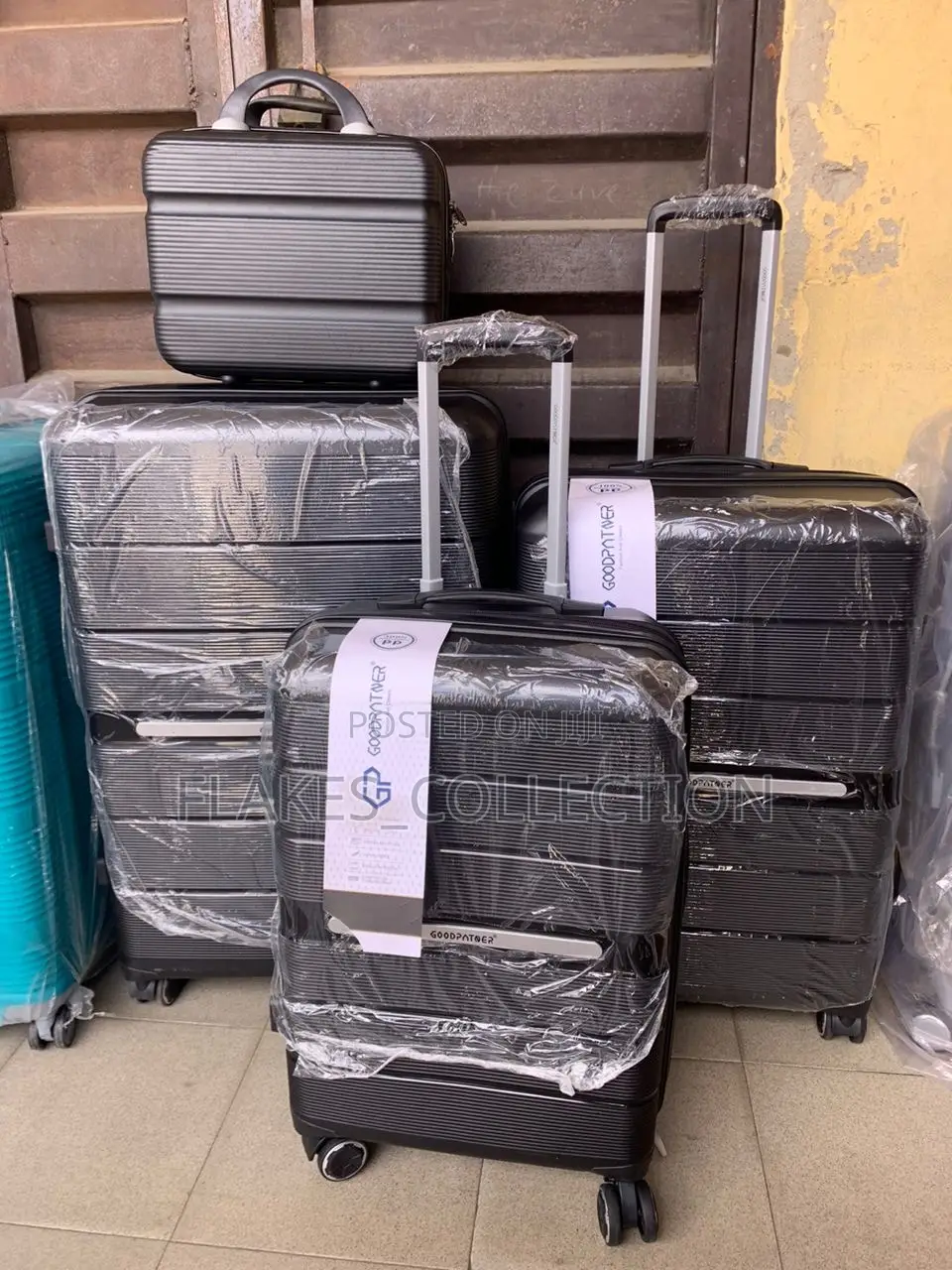 High Quality Set of 4 Good Partner Rubber Luggage Box