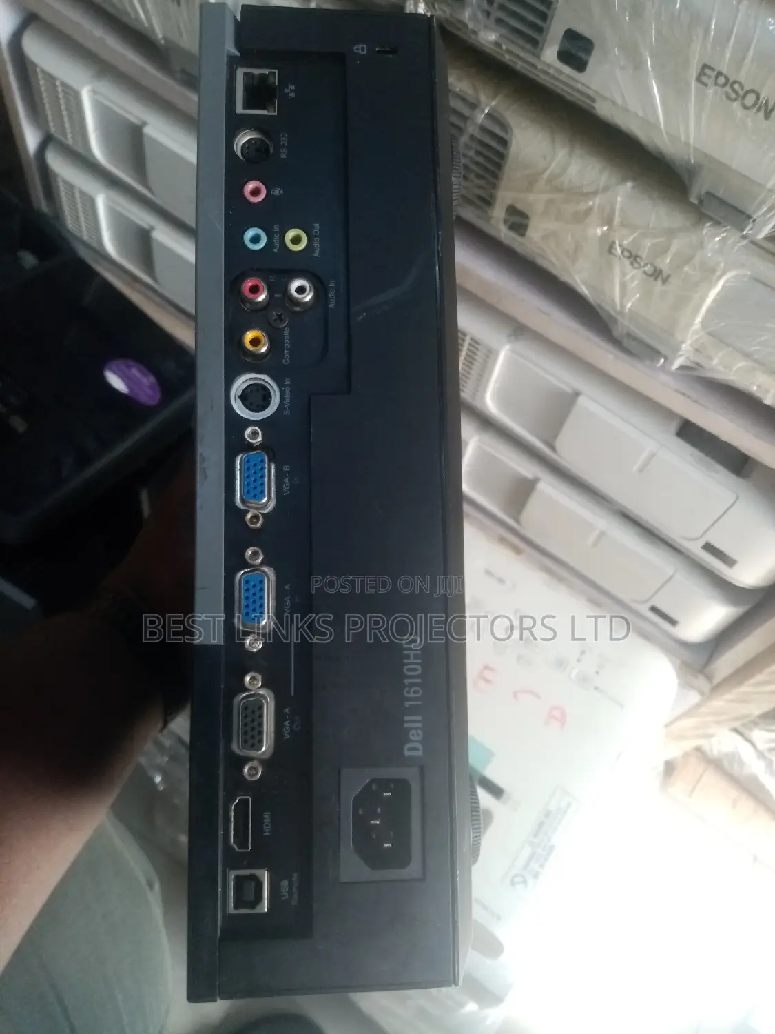 Dell Projector 3500 Lumens With Hdmi and Vga Ports Available