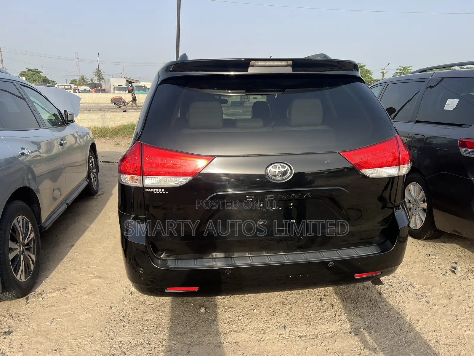 Toyota Sienna 2014 Black