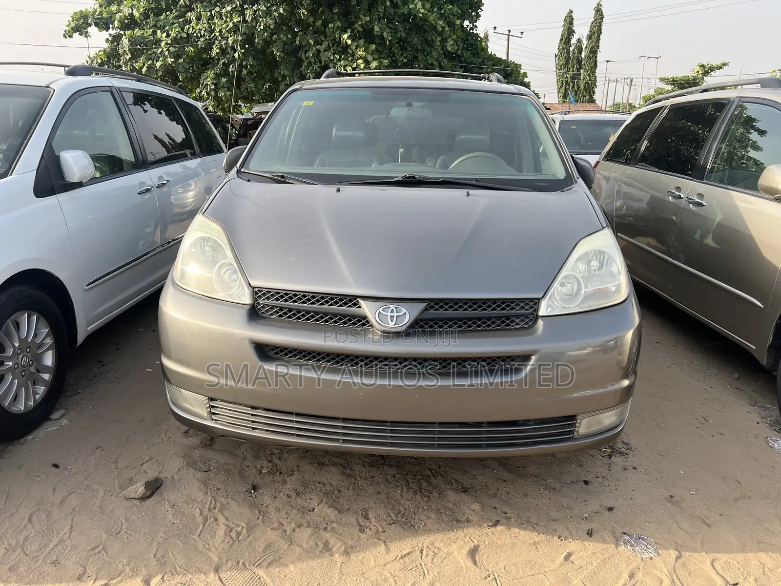 Toyota Sienna 2005 Gray