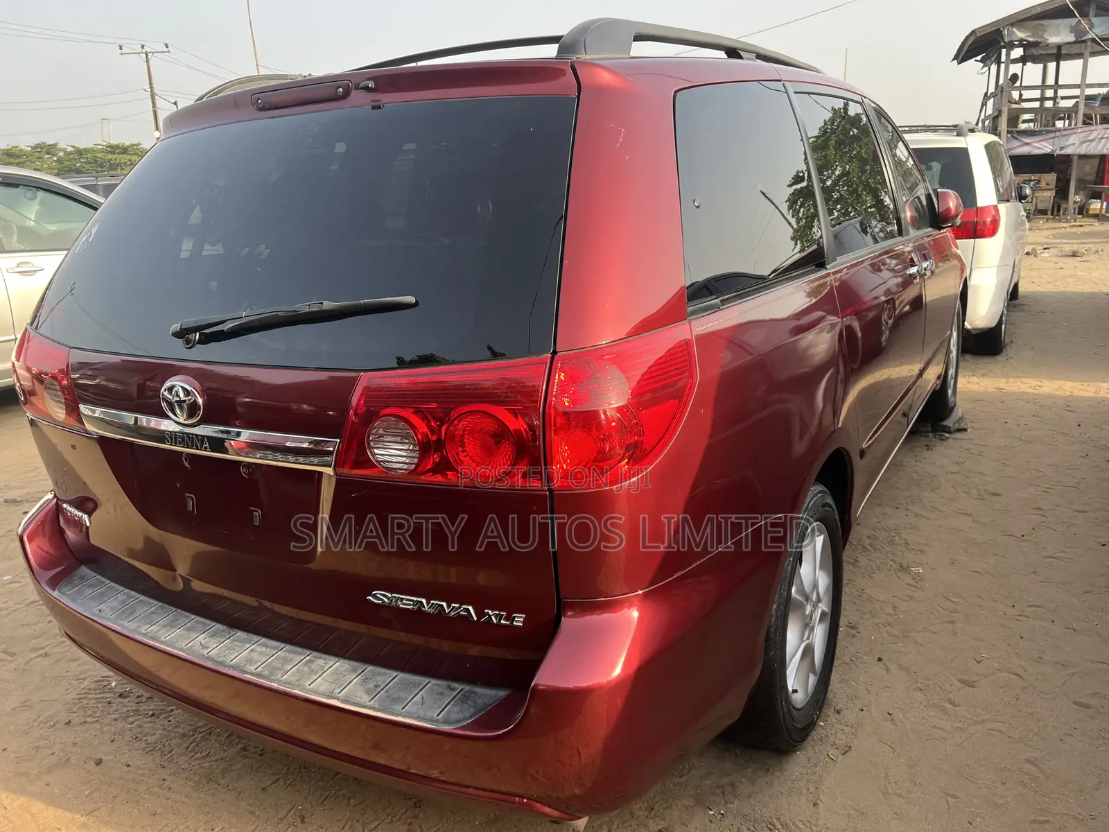 Toyota Sienna 2006 Red