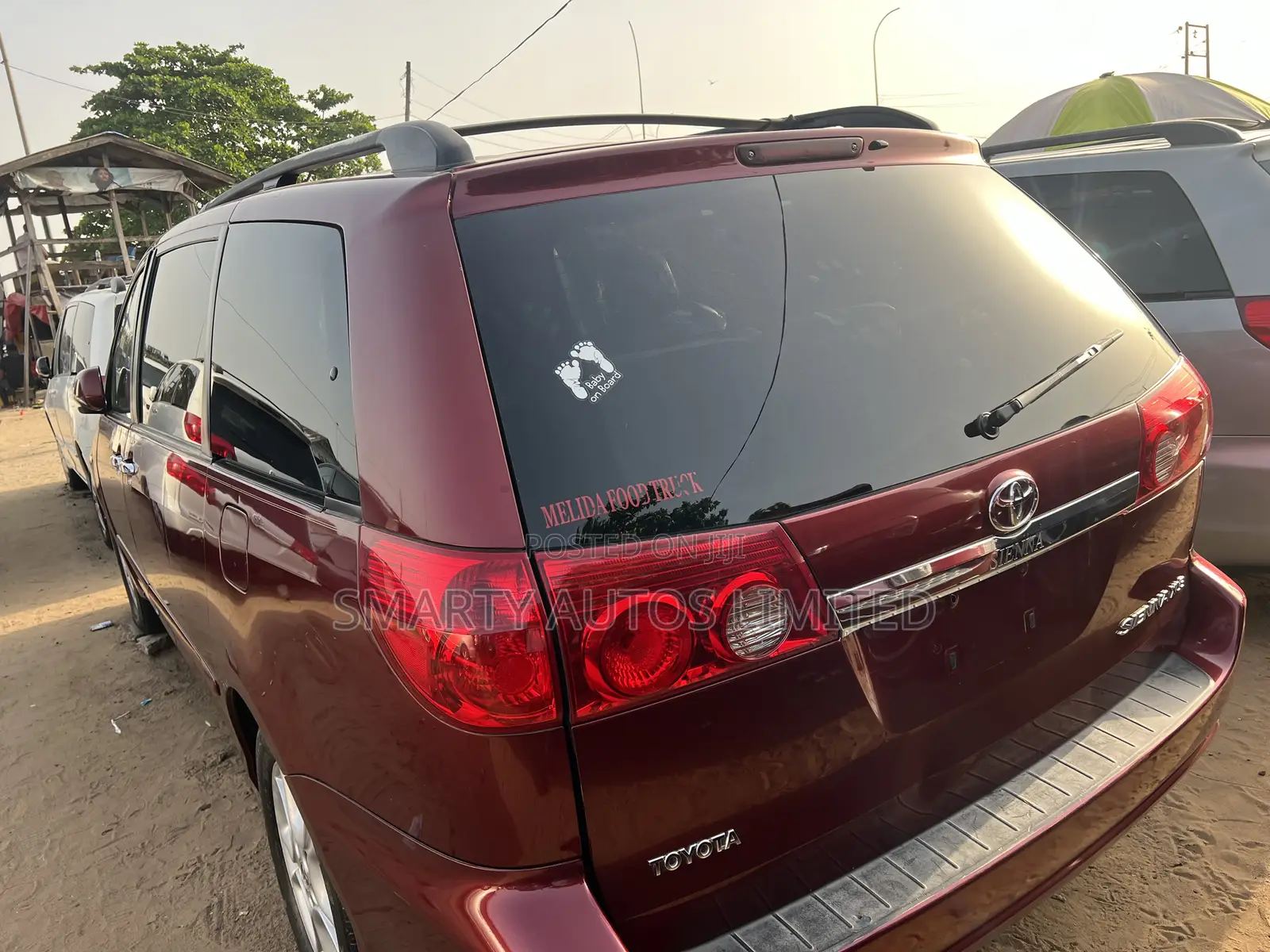 Toyota Sienna 2006 Red