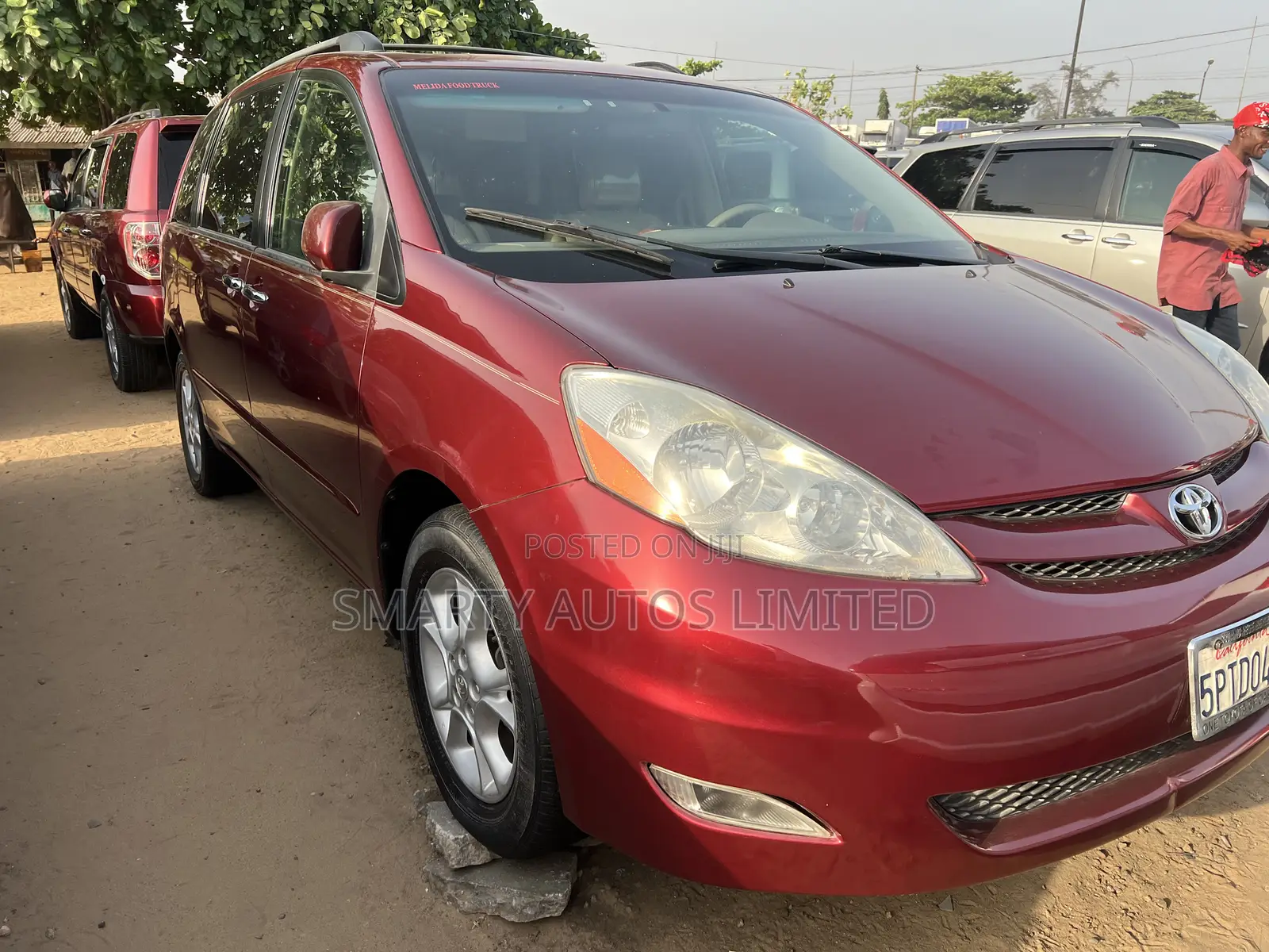 Toyota Sienna 2006 Red
