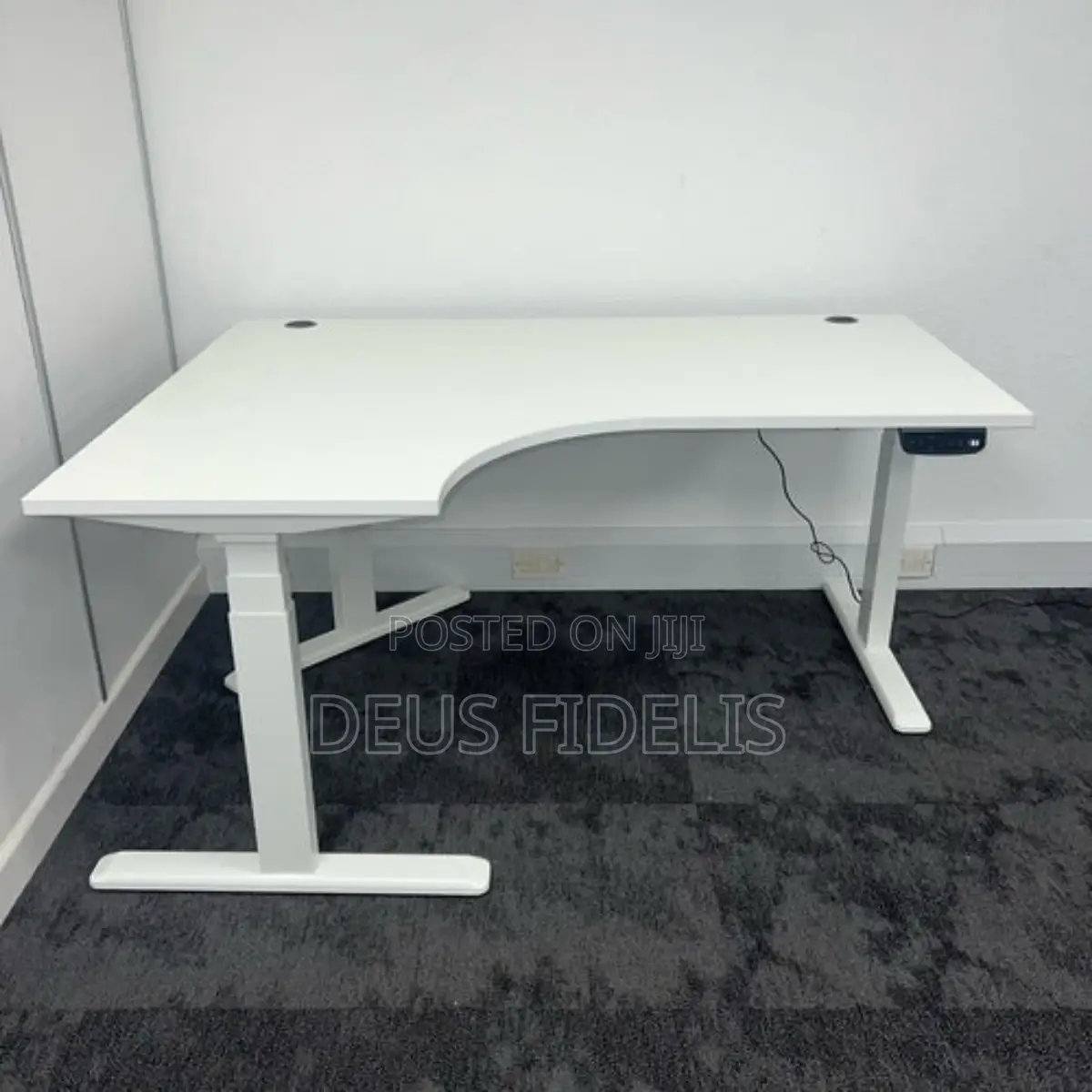 Adjustable Electric Office Table Standing Desk