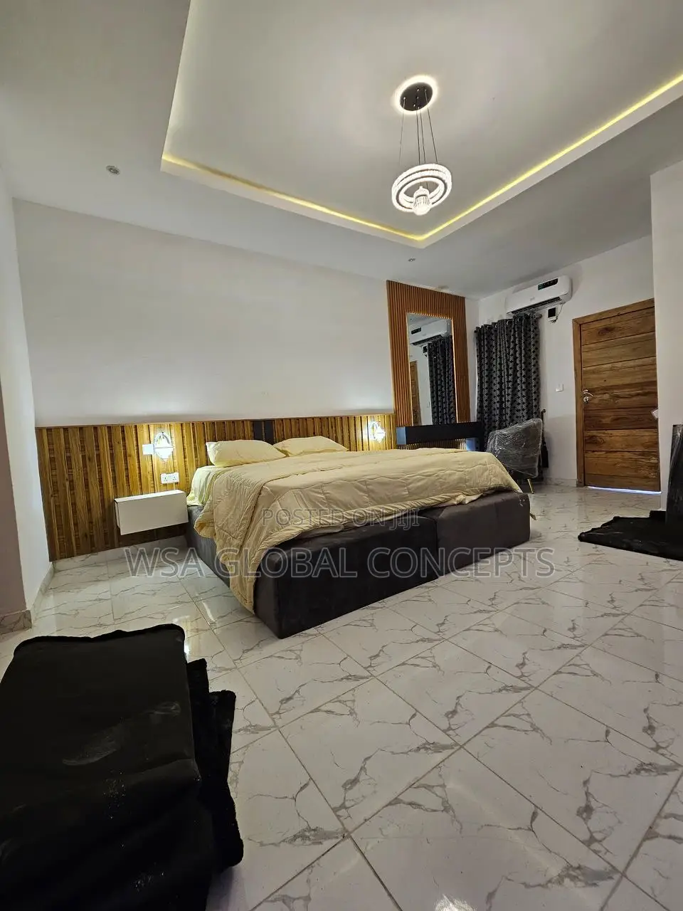 Kings Size Bed