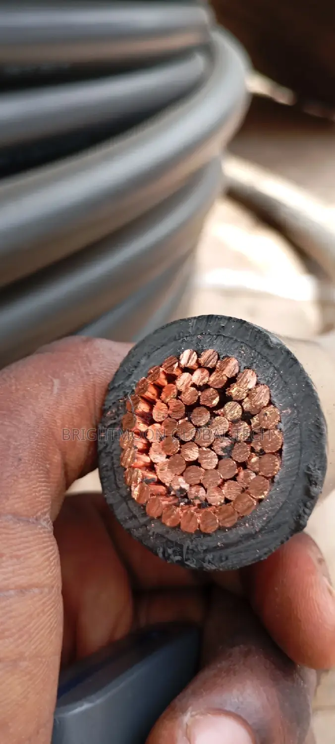 400mm PVC PVC Armoured Cable and Wires. 