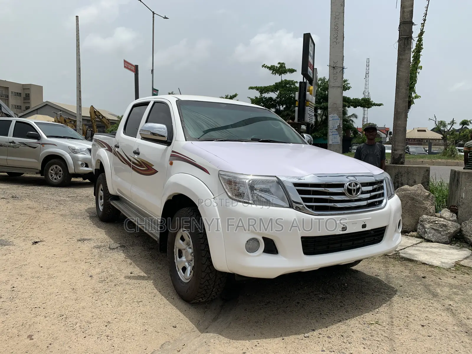 Toyota Hilux SR 4x4 2015 White