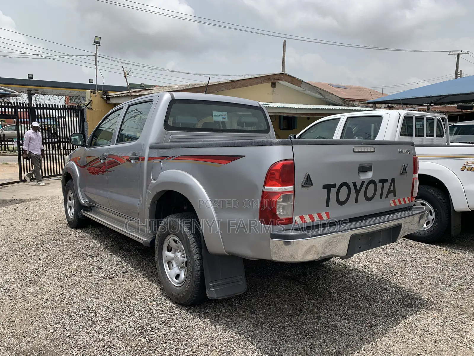 Toyota Hilux SR 4x4 2015 Silver