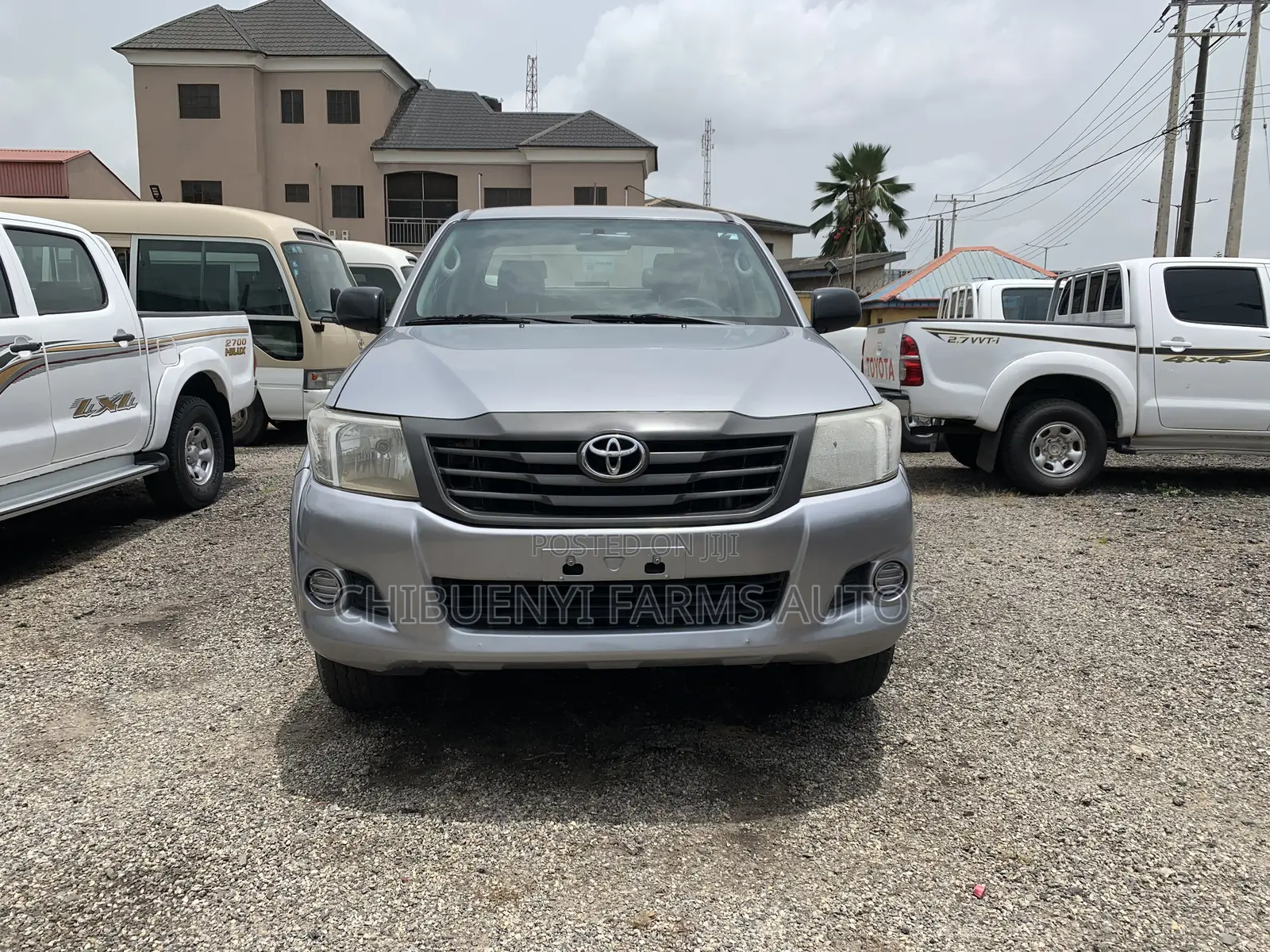 Toyota Hilux SR 4x4 2015 Silver