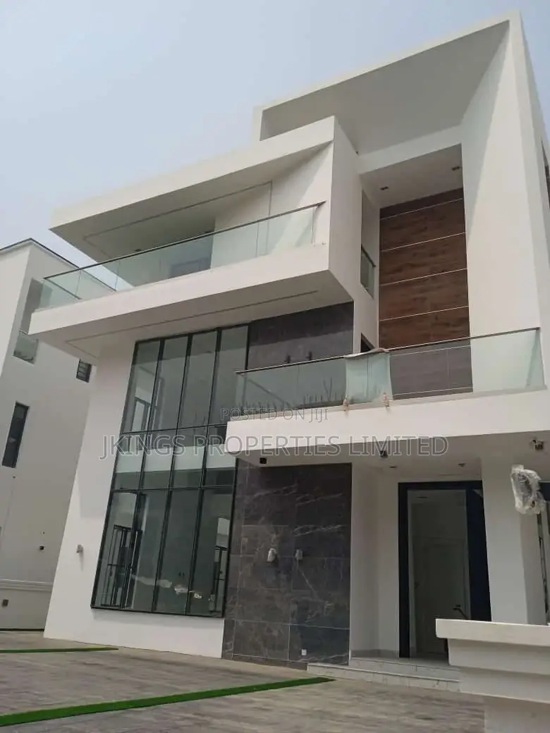 Studio Apartment in Ikeja Gra, Allen Avenue for rent