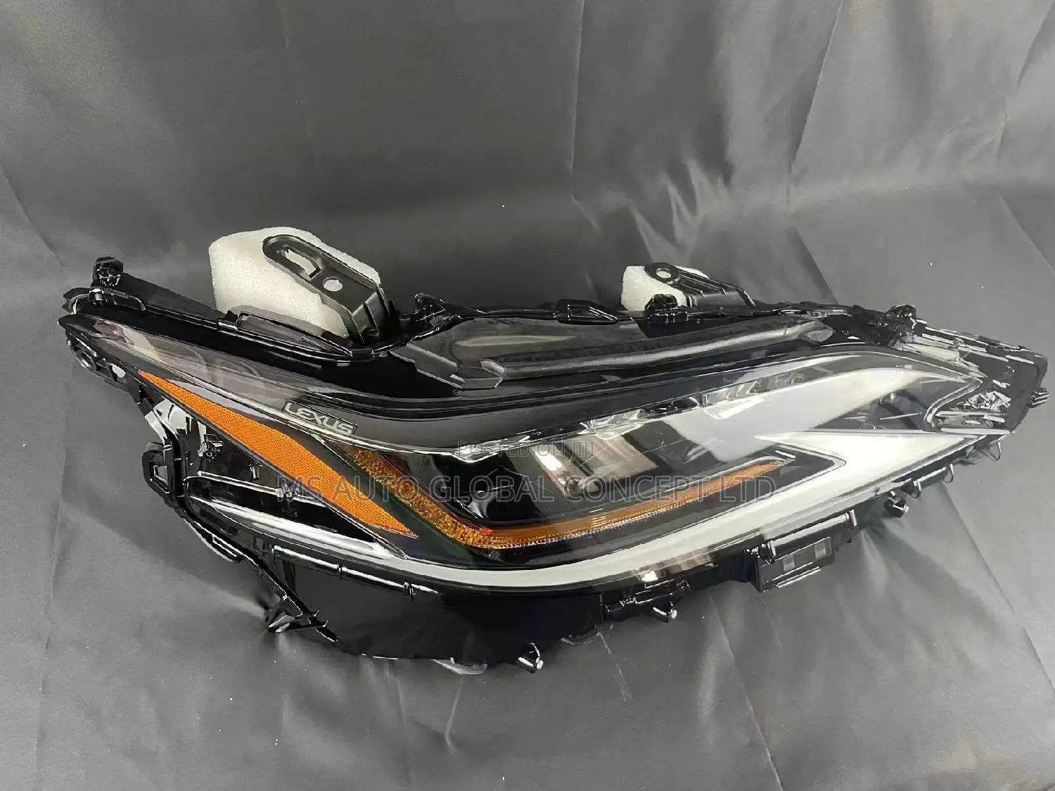 Lexus ES350 2019/2020 Headlights