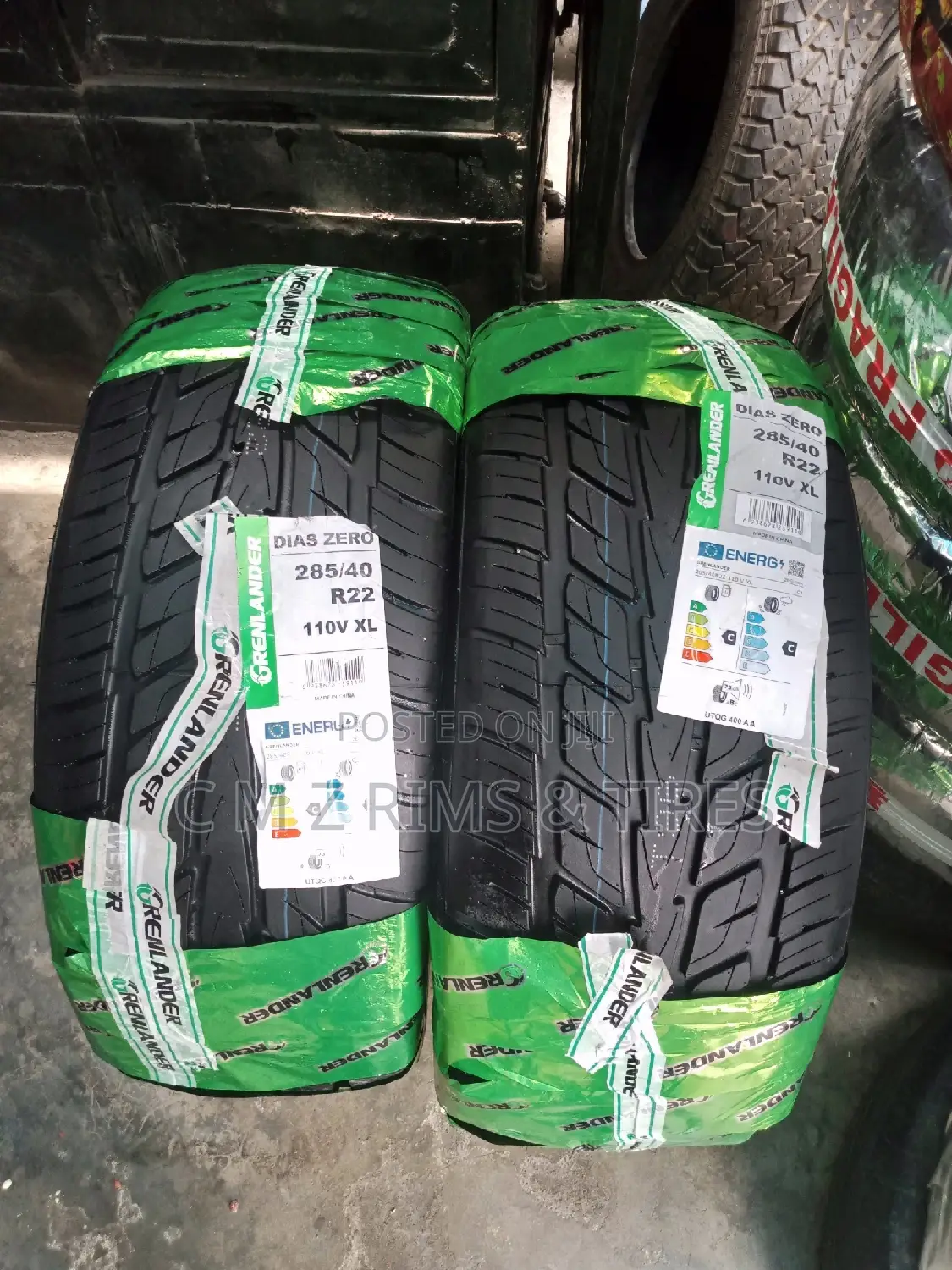 285/40r22 Tires
