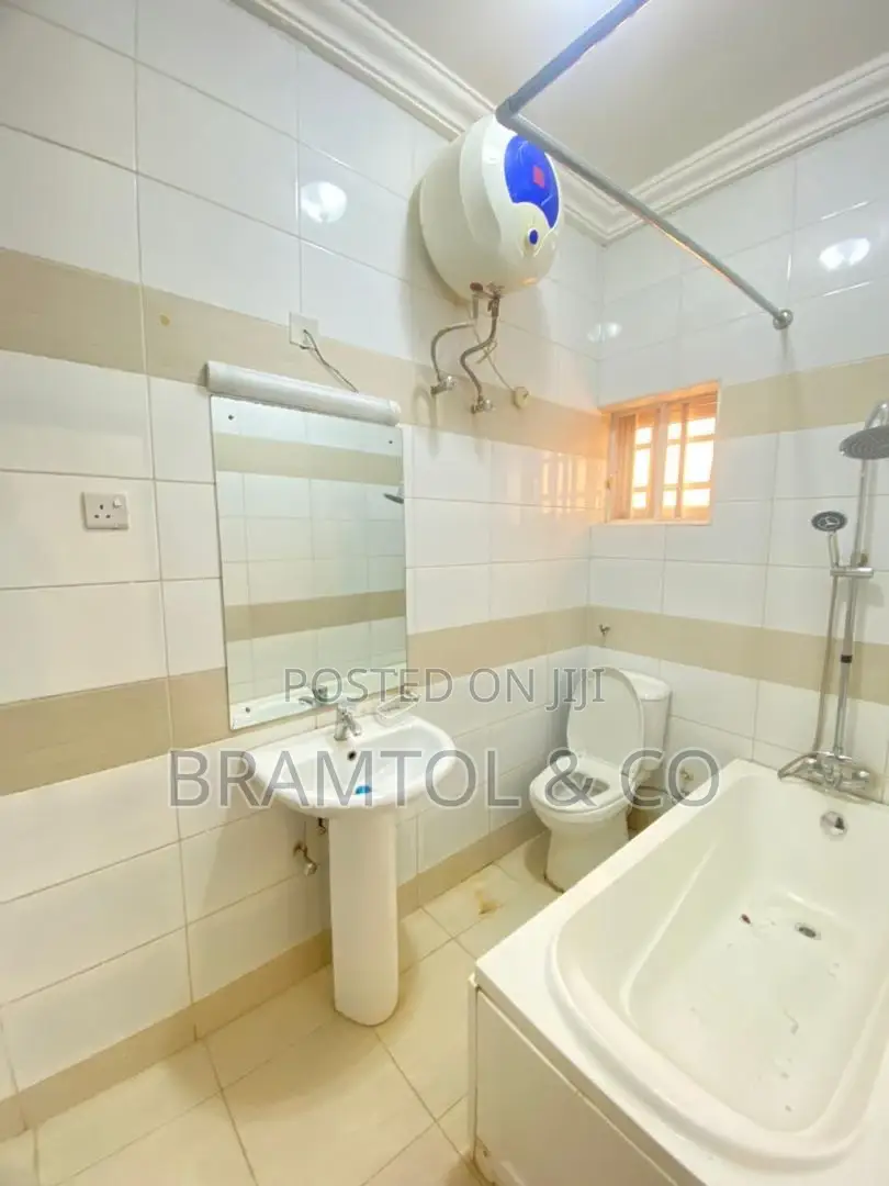 4bdrm Townhouse / Terrace in Life Camp for rent