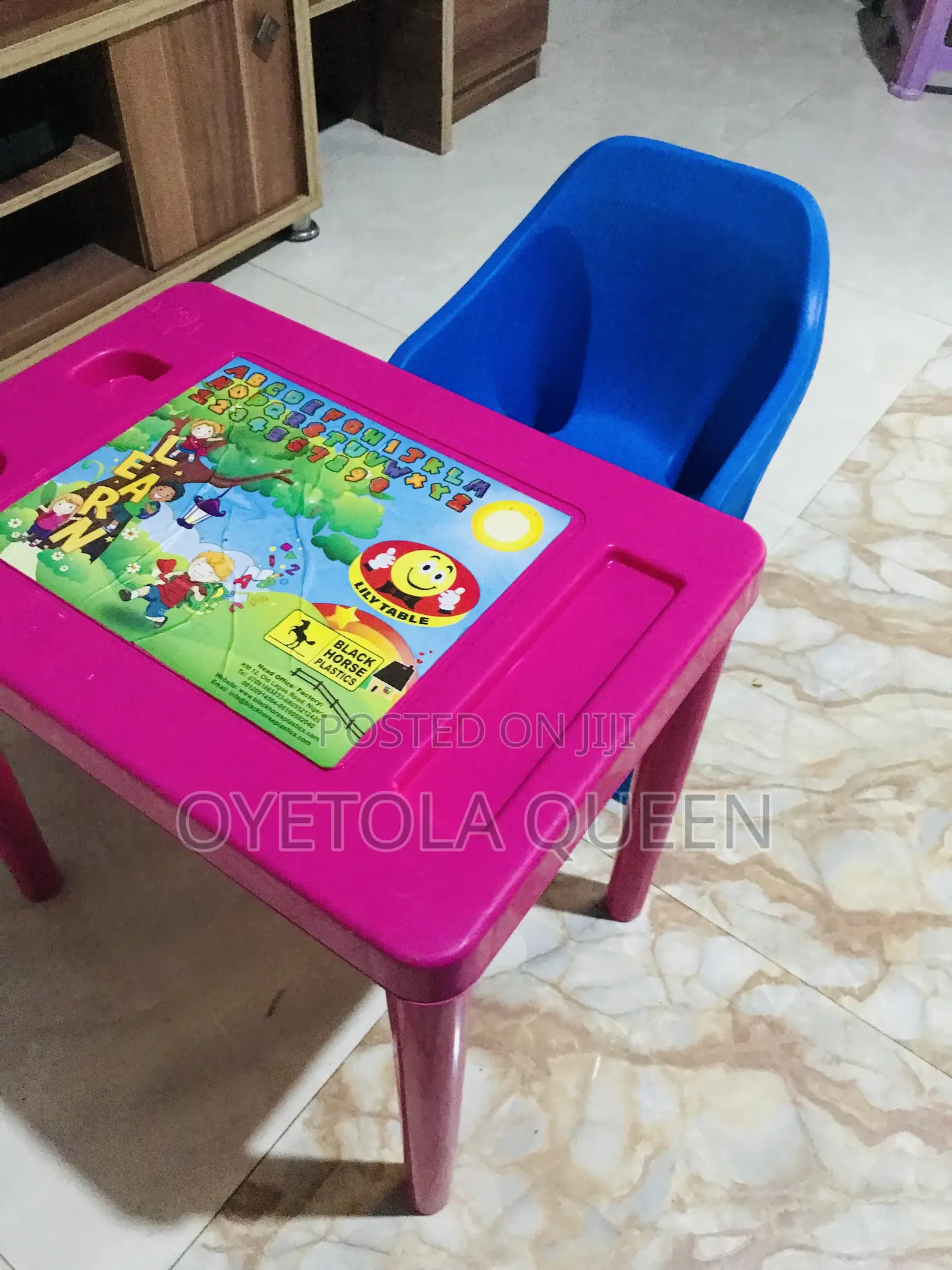 Reading Chairs and Tables for Kids