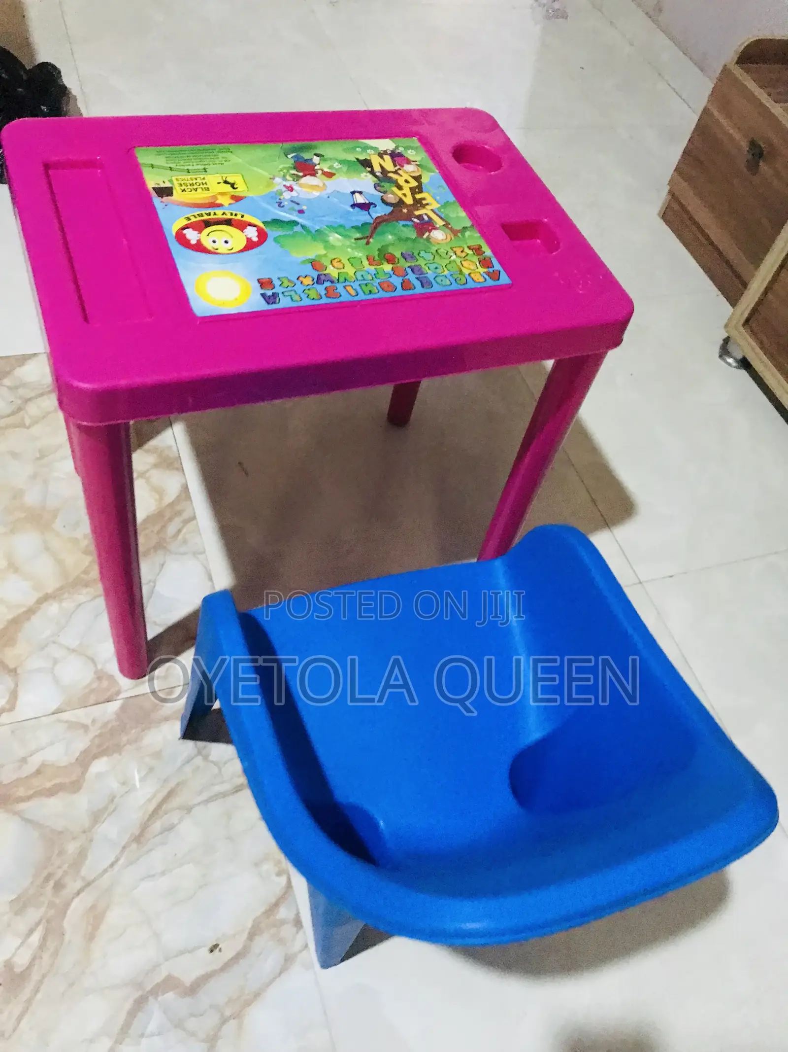 Reading Chairs and Tables for Kids