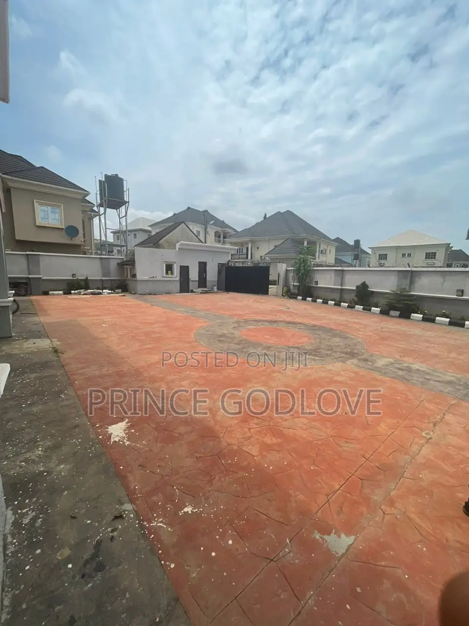3bdrm Block of Flats in Trans Engineering, Dawaki for rent