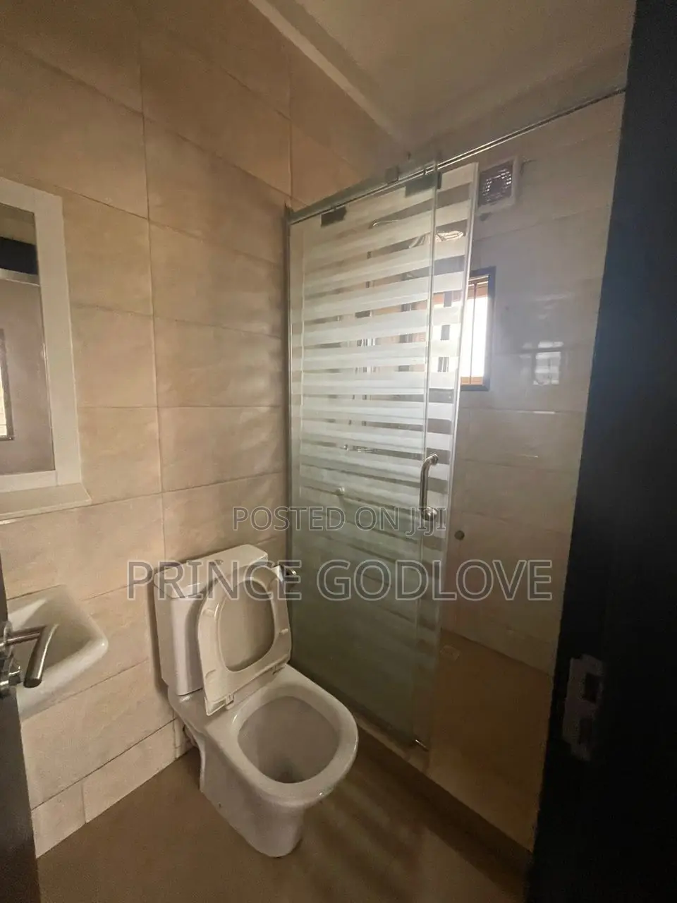 3bdrm Block of Flats in Trans Engineering, Dawaki for rent