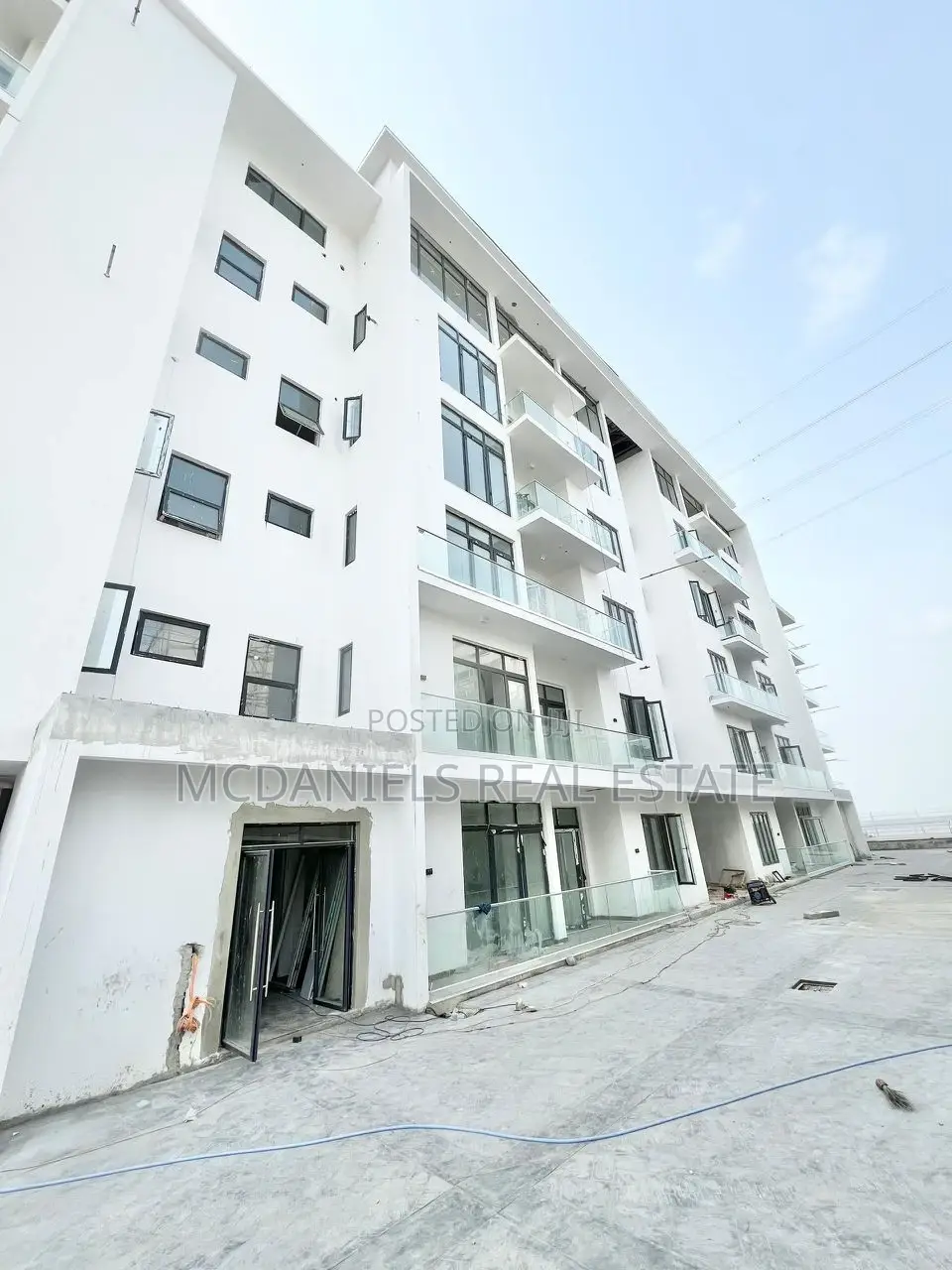 4bdrm Maisonette in Banana Island for sale