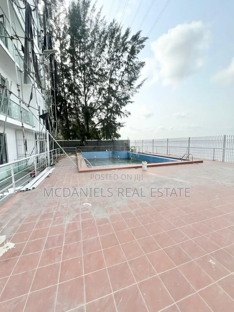 4bdrm Maisonette in Banana Island for sale