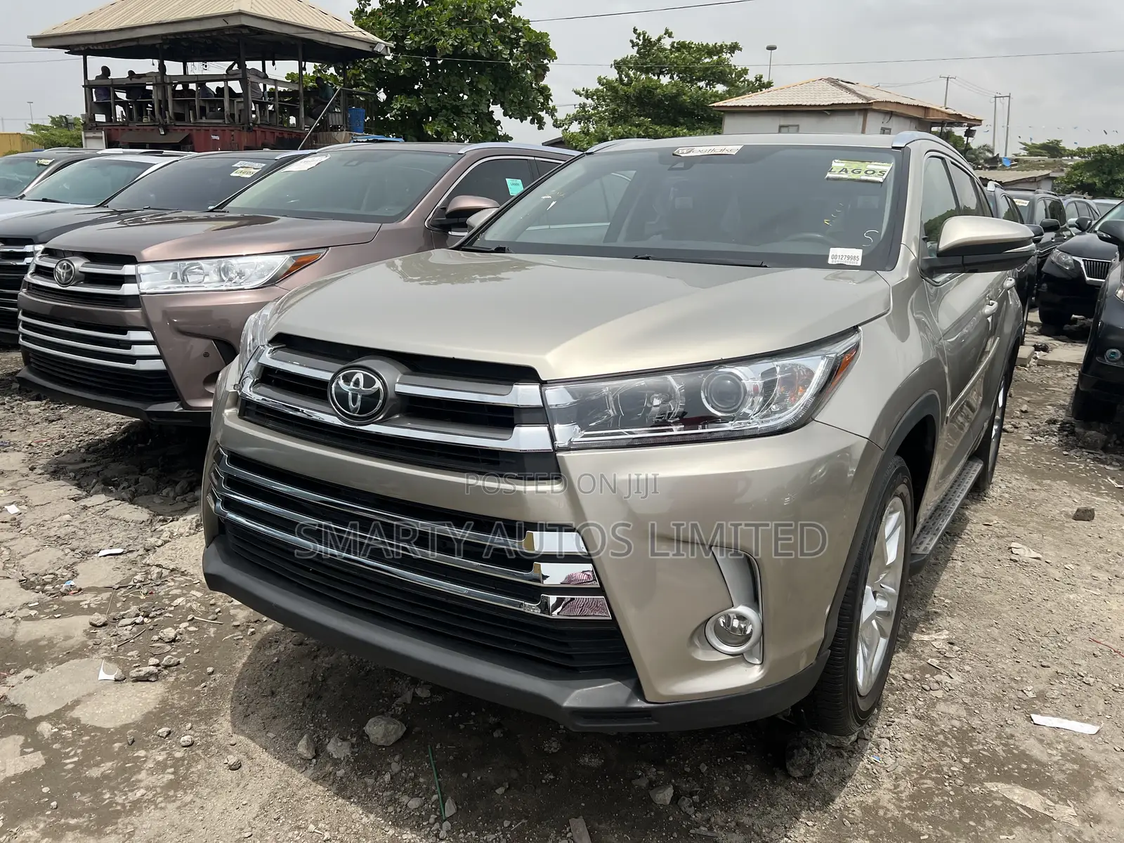 Toyota Highlander 2016 Gold