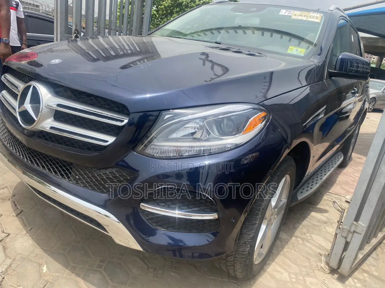 Mercedes-Benz GLE-Class GLE 350d 4MATIC 2017 Blue
