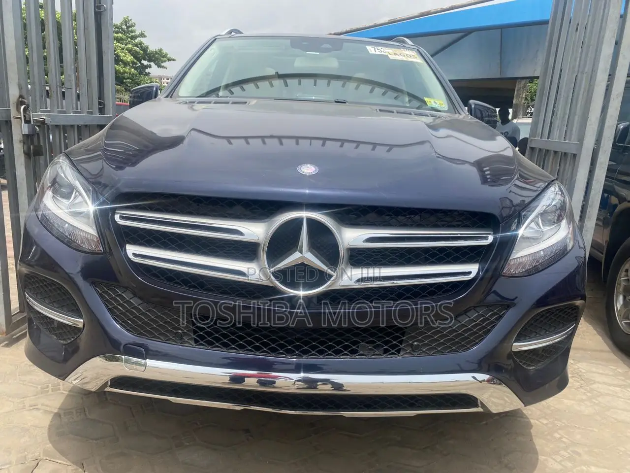 Mercedes-Benz GLE-Class GLE 350d 4MATIC 2017 Blue