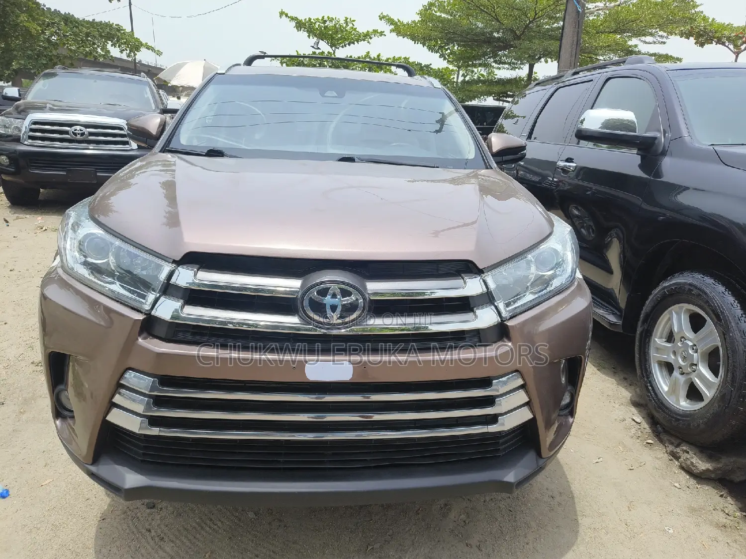 Toyota Highlander 2018 Brown