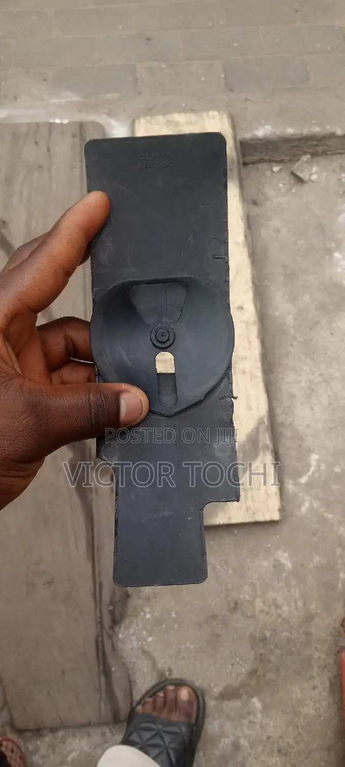 Is250 Hand Gear Control Case Inner Cover