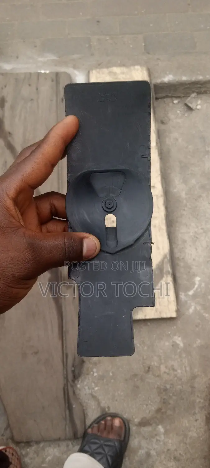 Is250 Hand Gear Control Case Inner Cover