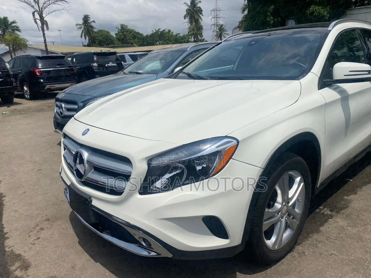 Mercedes-Benz GLA 250 2016 White