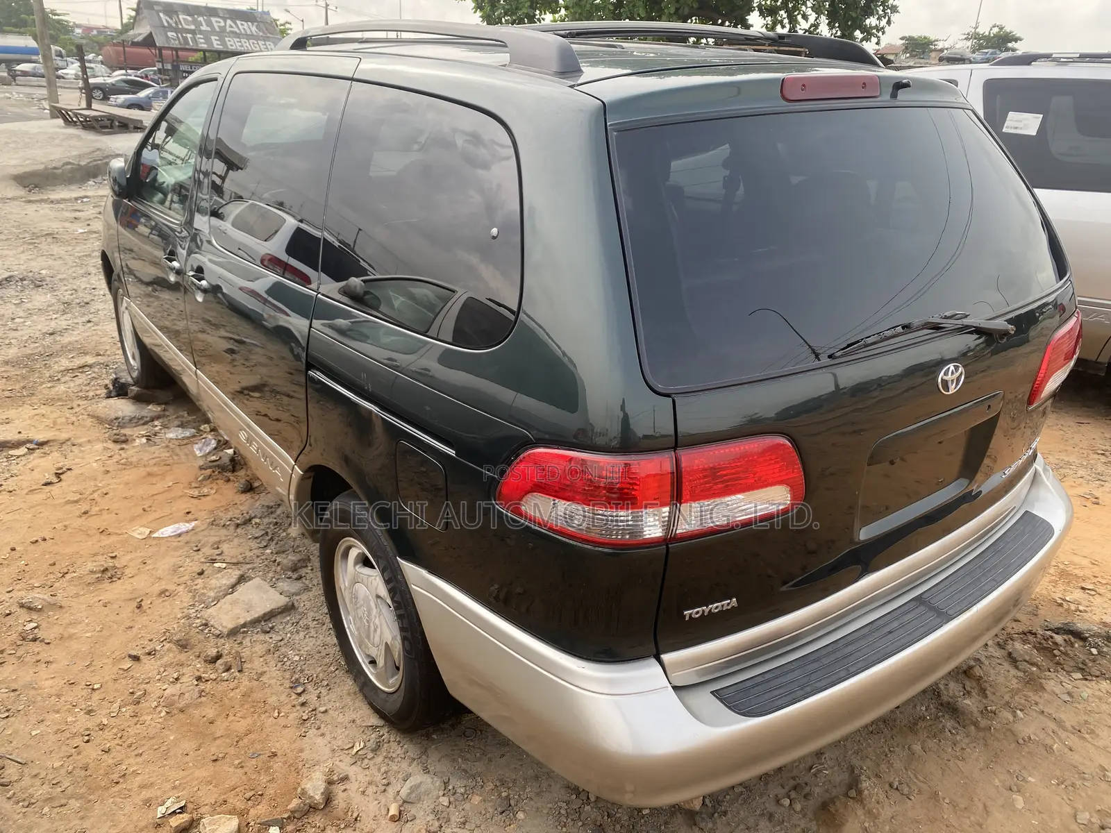 Toyota Sienna XLE 2003 Green