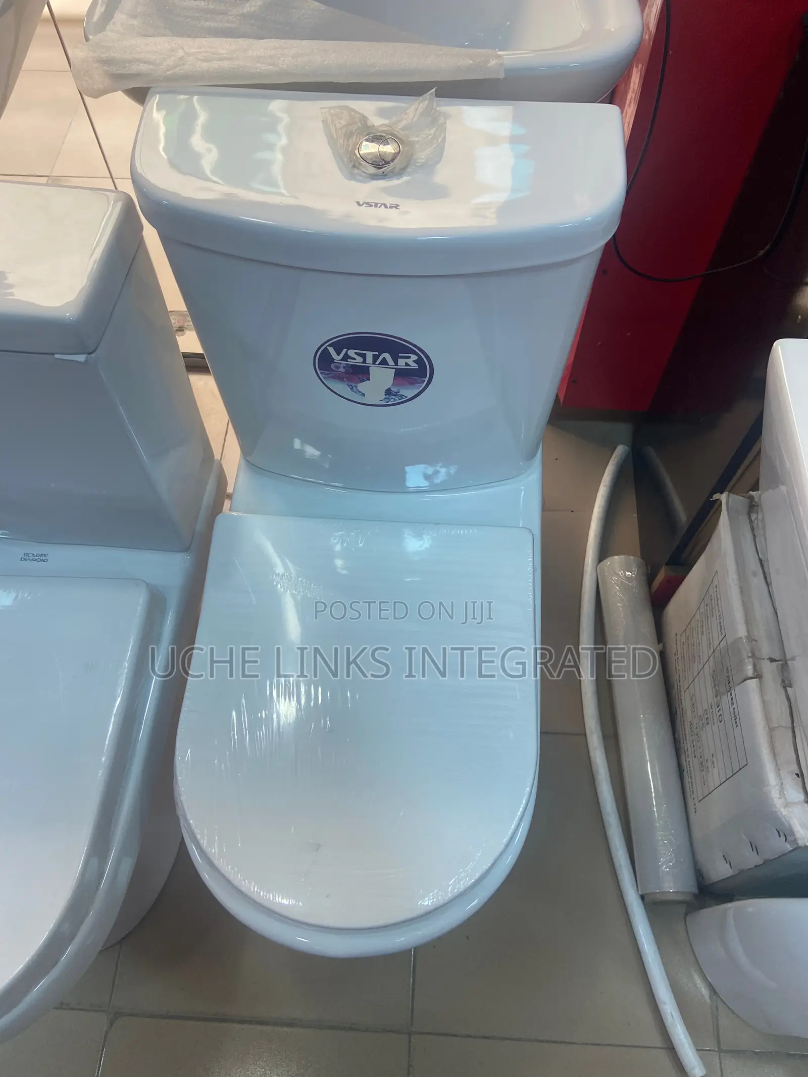 Vista Water Closet