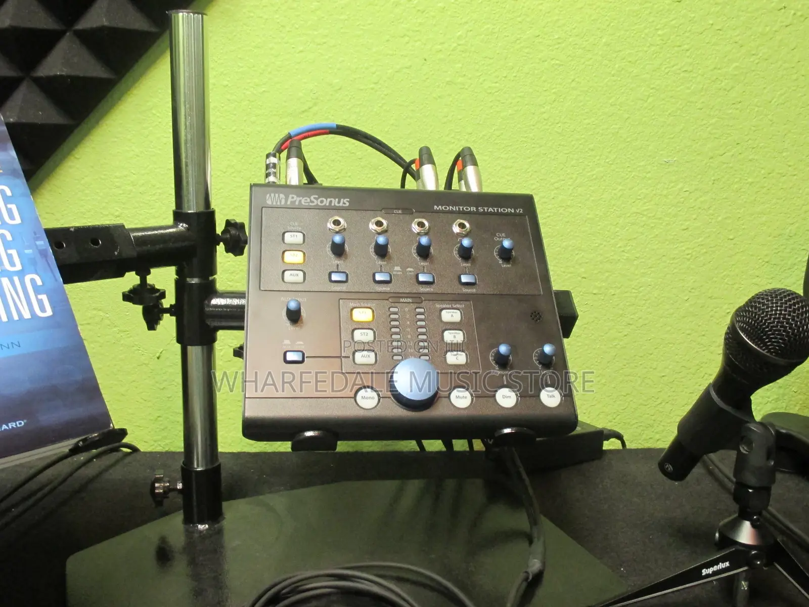 Presonus Monitor Station V2: The Desktop Speaker-management.
