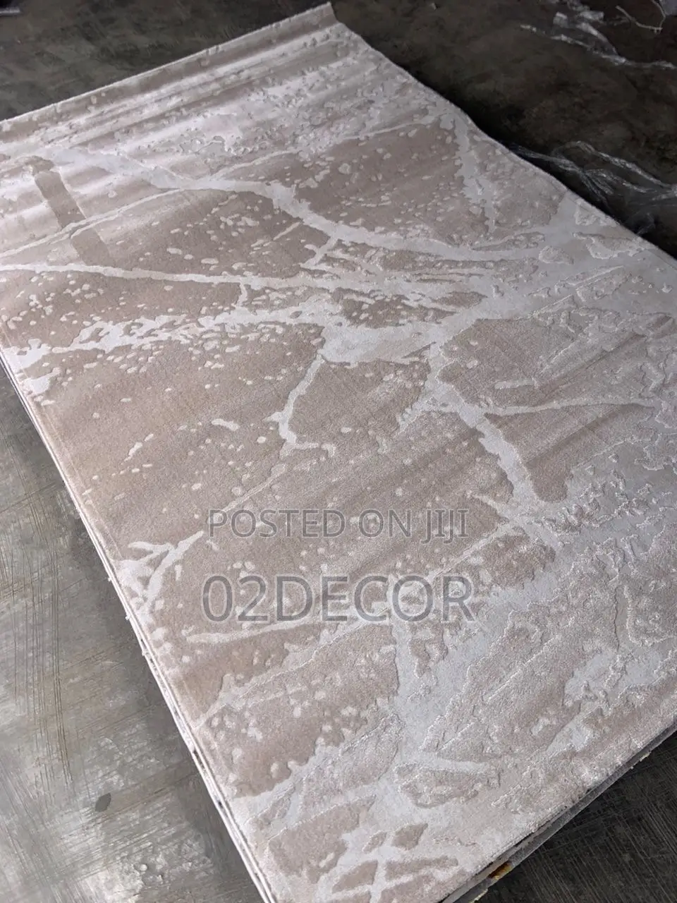 Abstract Design Center Rugs (5/7 and 7/10)