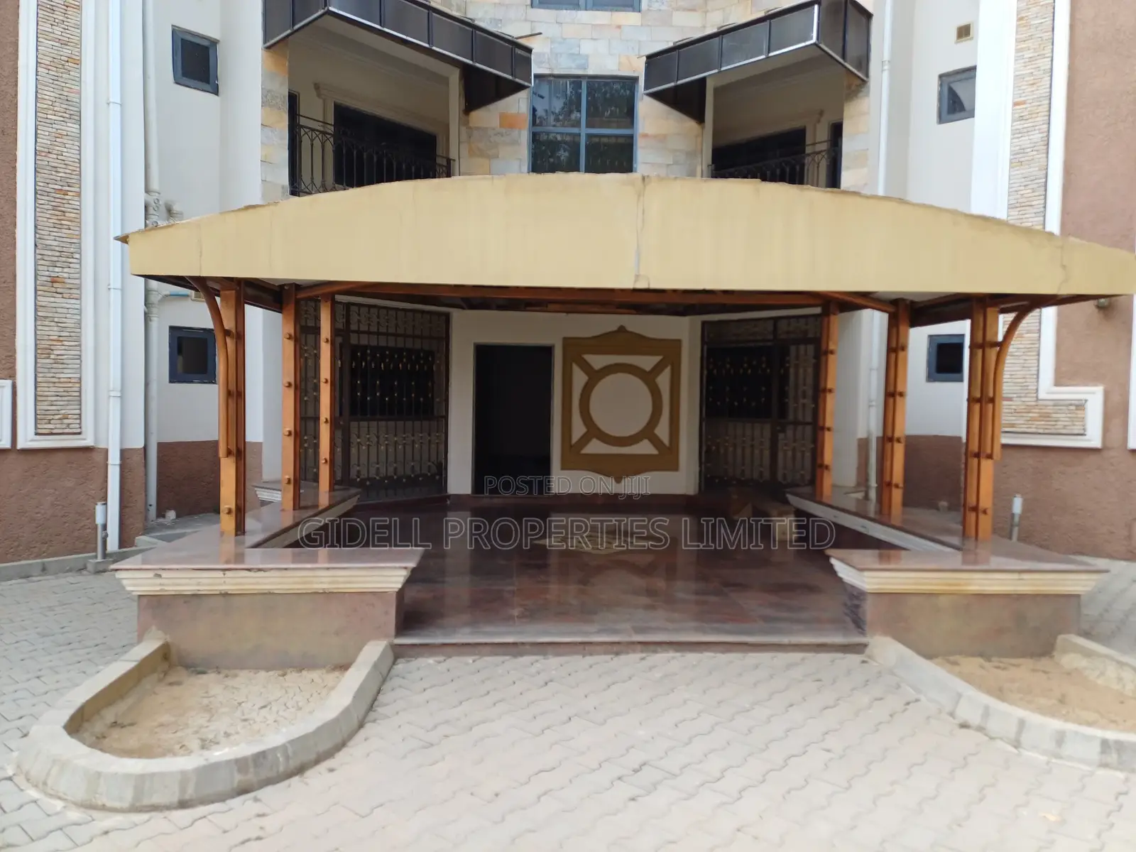 3bdrm Block of Flats in Guzape District for rent