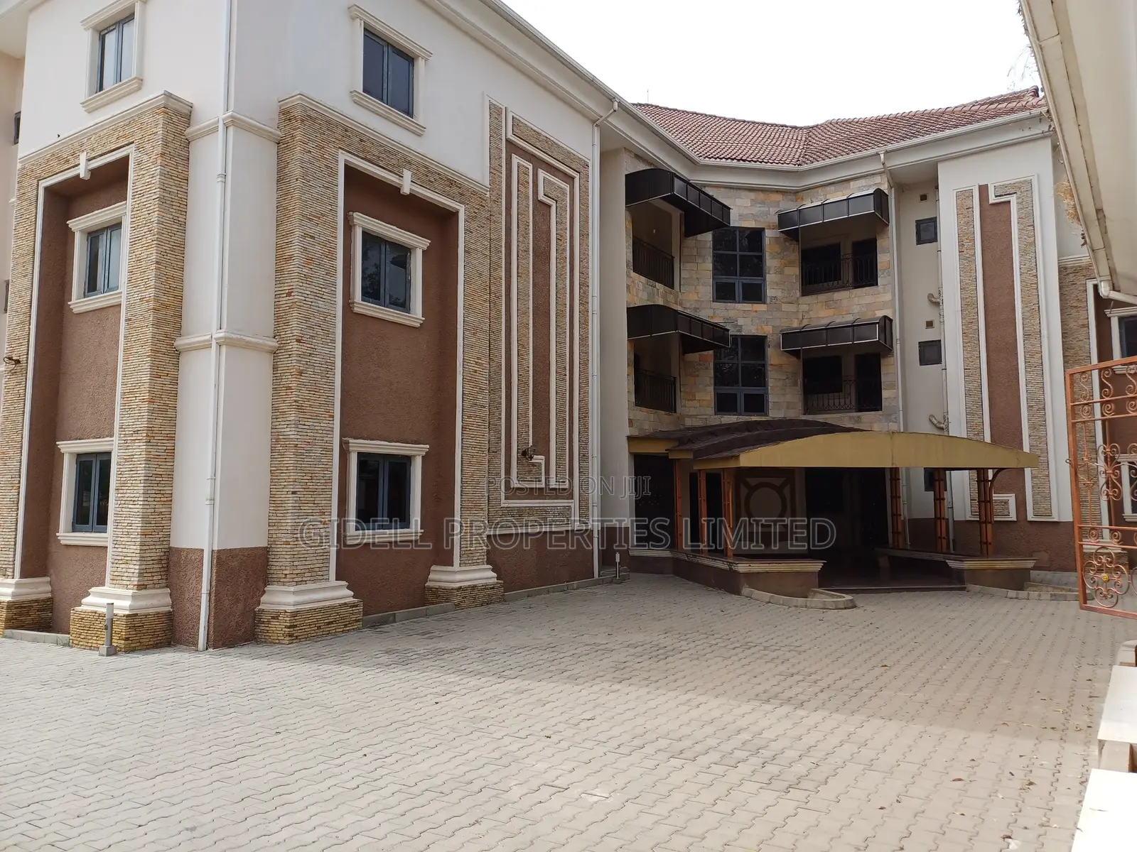 3bdrm Block of Flats in Guzape District for rent