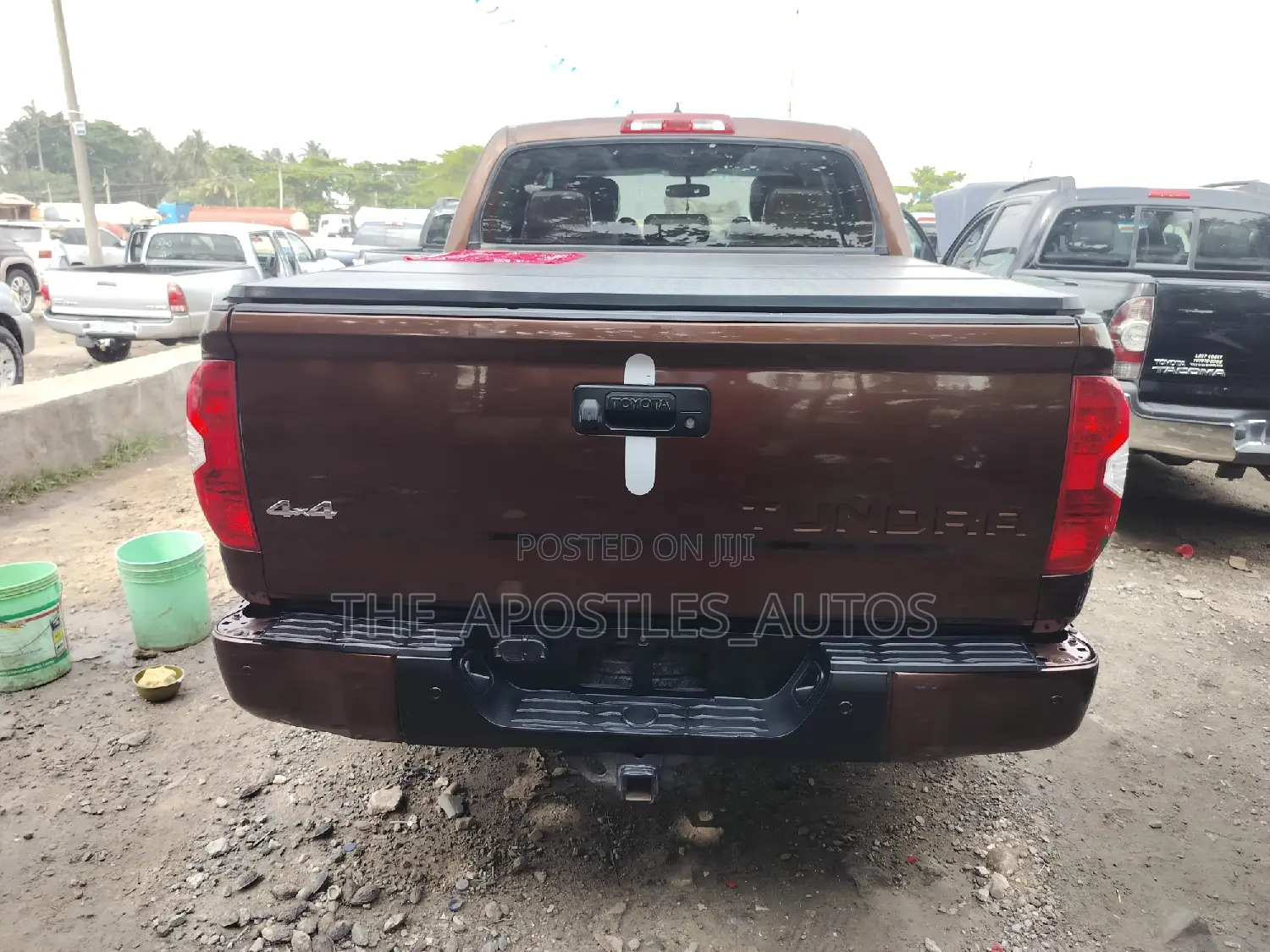 Toyota Tundra 2017 Brown