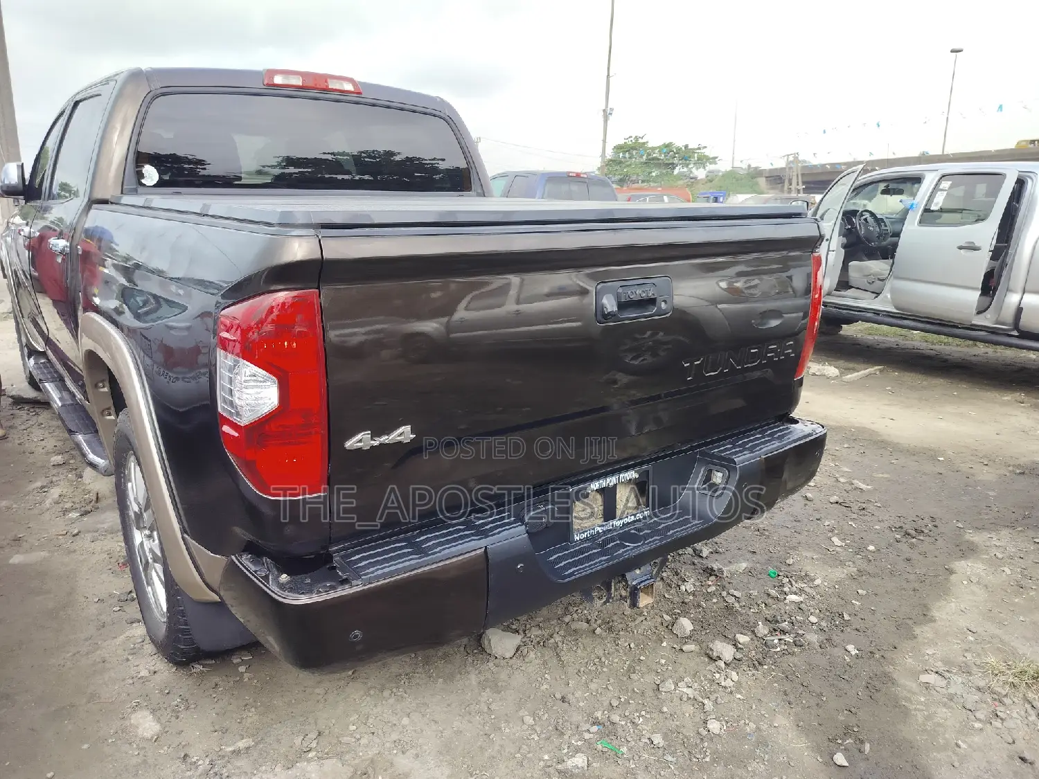 Toyota Tundra 2016 Brown