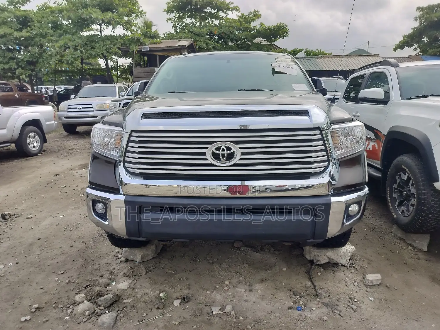 Toyota Tundra 2016 Brown