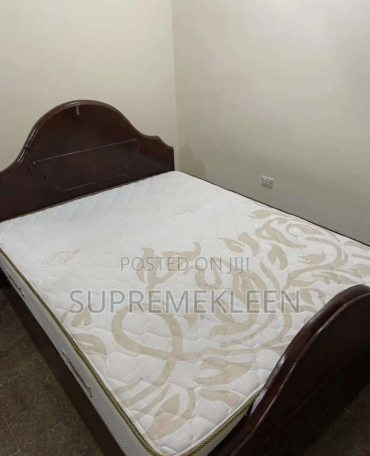 Professionally Clean Upholstery Service as Well as Mattress